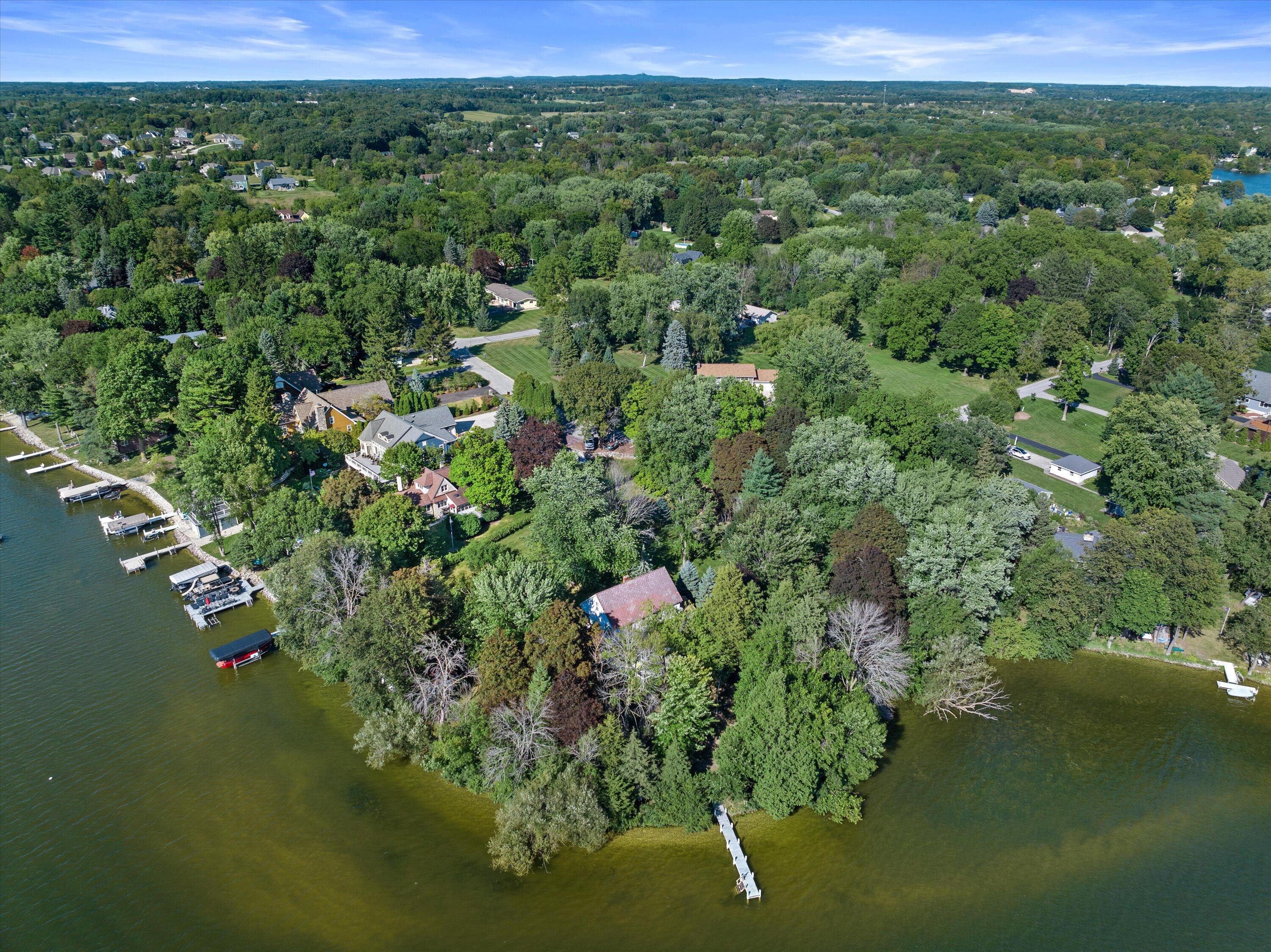 Wisconsin Lake Home for sale (MLS#: 1890647) at W343N6209 S Bayview Rd, in Oconomowoc, Wisconsin. (46 of 53)