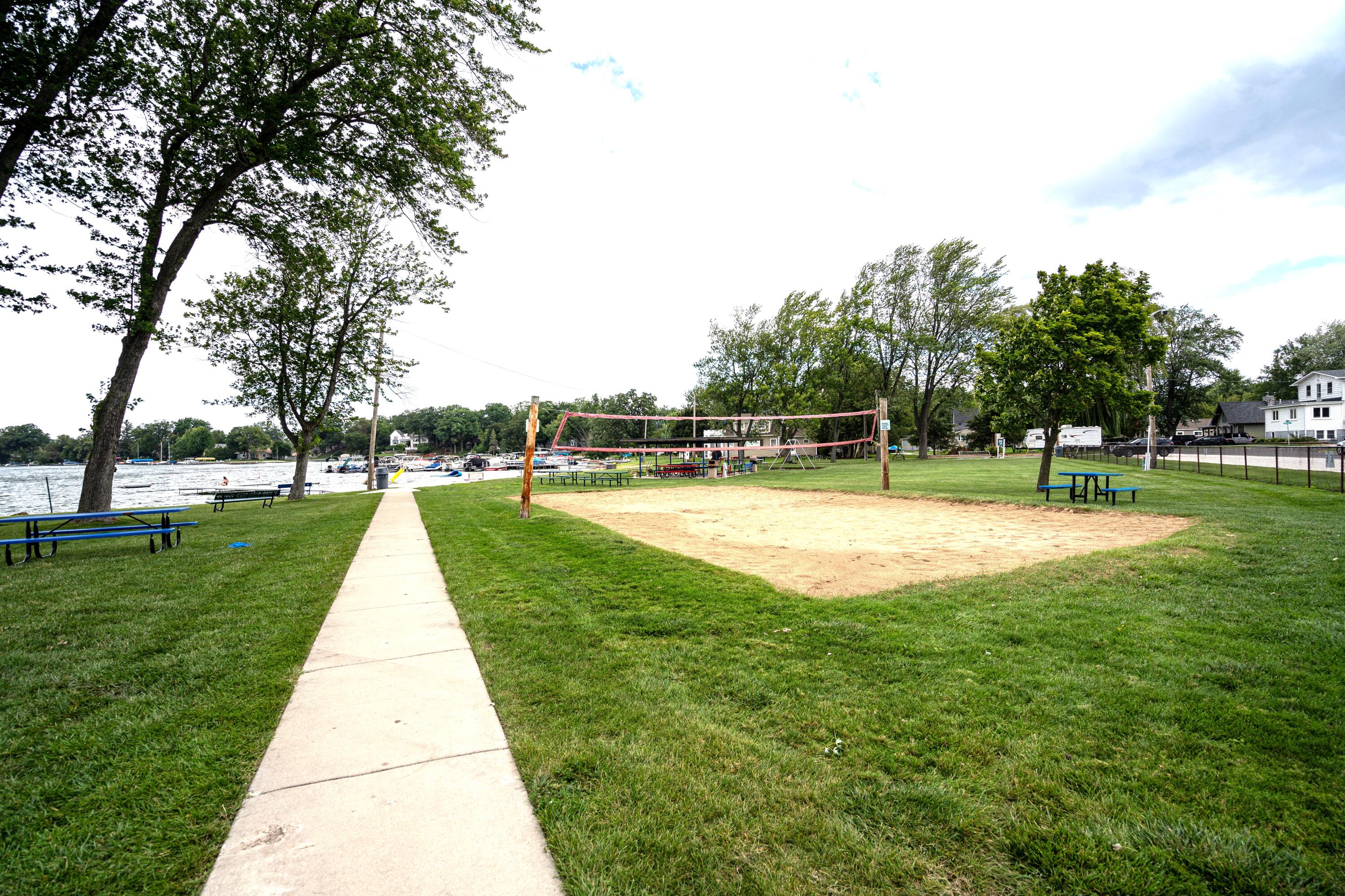 Wisconsin Lake Home for sale (MLS#: 1890694) at 29924  Meadow Dr, in Burlington, Wisconsin. (21 of 23)