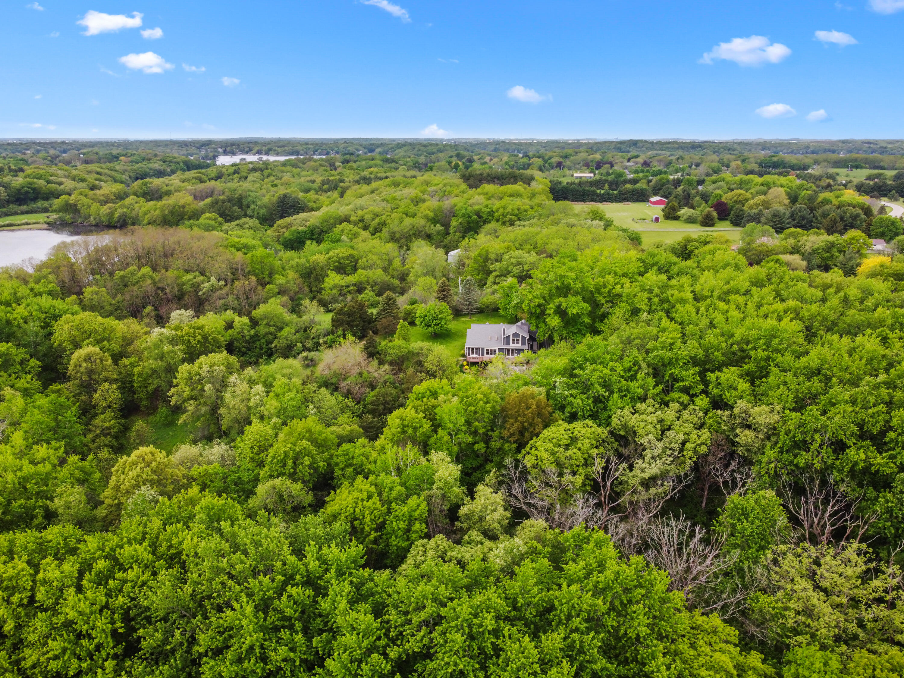 Wisconsin Lake Home for sale (MLS#: 1890827) at N7710  Pleasant Lake Rd, in Troy, Wisconsin. (31 of 39)