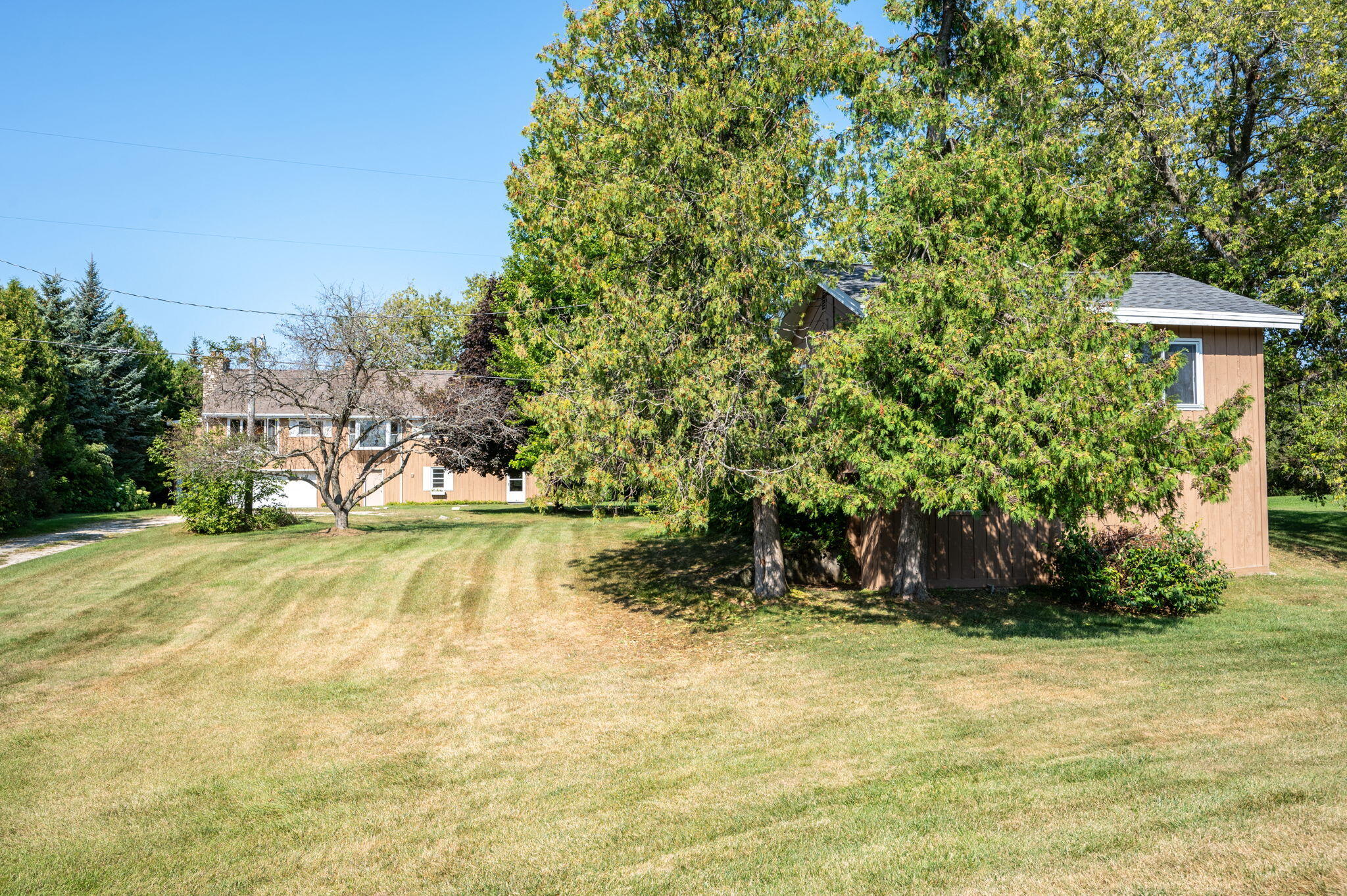 Wisconsin Lake Home for sale (MLS#: 1890867) at 5713  Bay Shore Dr, in Egg Harbor, Wisconsin. (3 of 37)