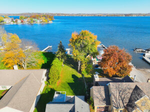 Wisconsin Lake Home for sale (MLS#: 1891169) at N27W27260  Woodland Dr, in Pewaukee, Wisconsin. (37 of 39)