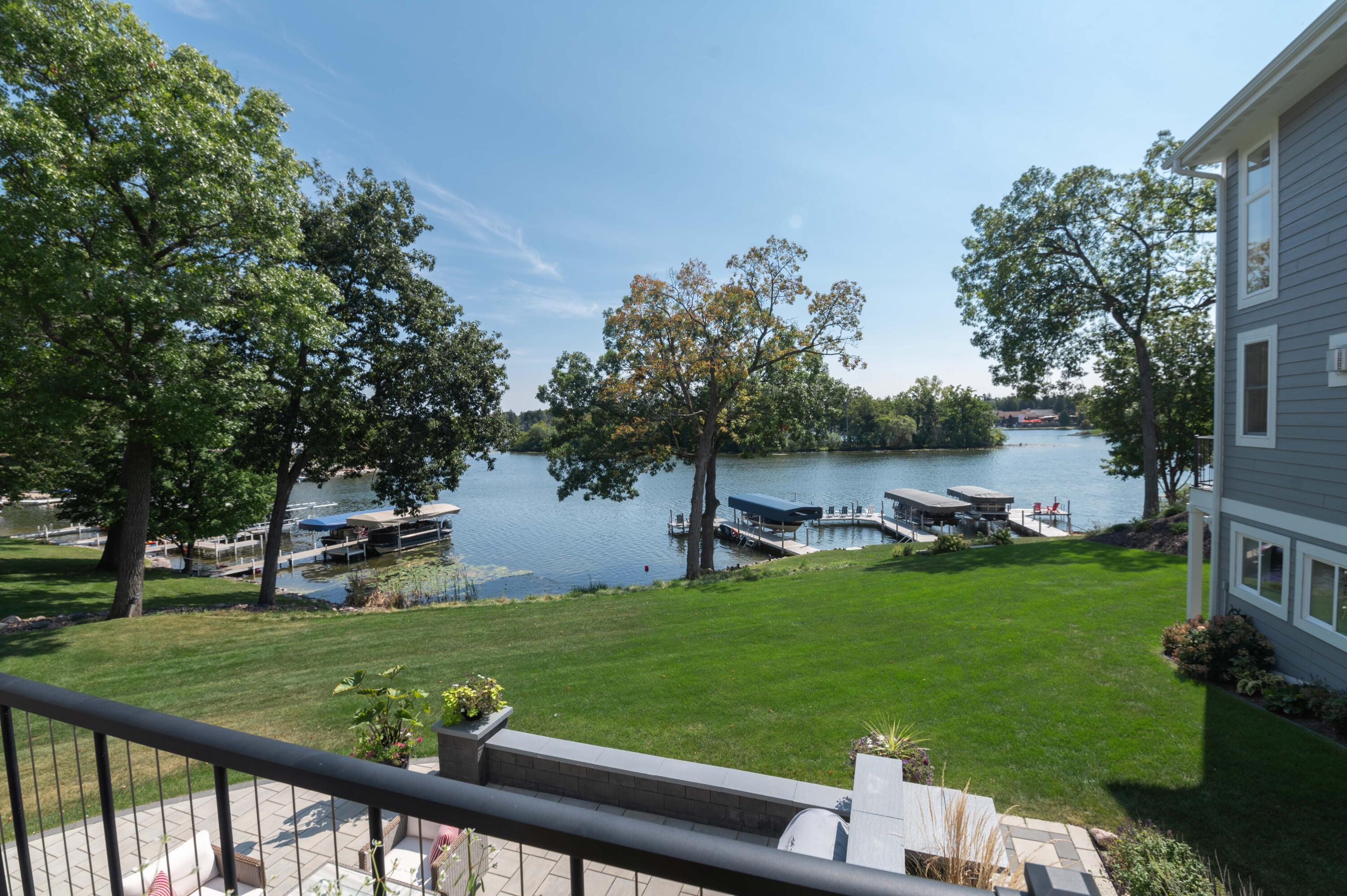 Wisconsin Lake Home for sale (MLS#: 1891565) at N55W34913  Lake Dr 2, in Oconomowoc, Wisconsin. (51 of 58)