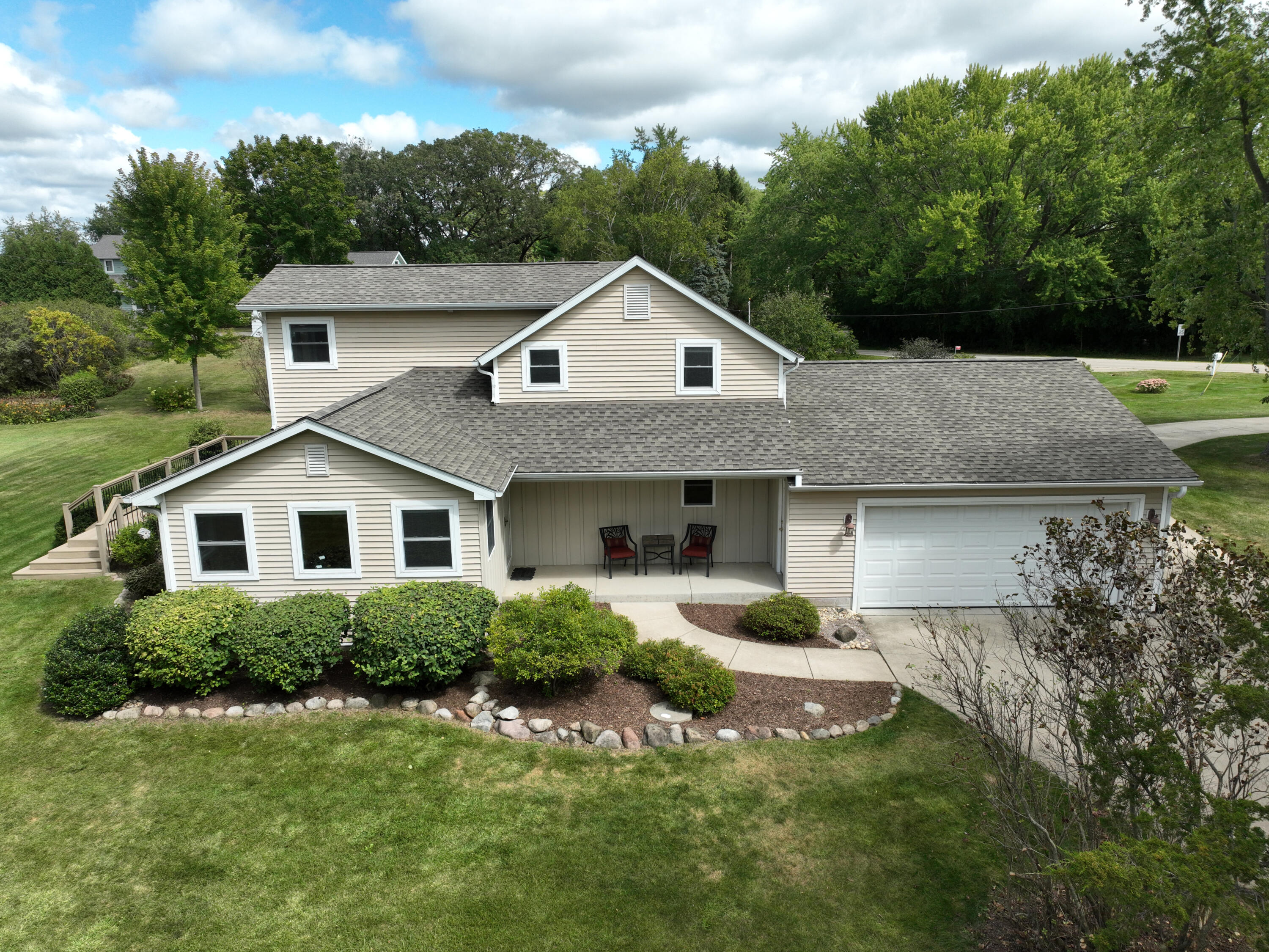 Wisconsin Lake Home for sale (MLS#: 1891571) at N7559 E Lakeshore Dr, in Whitewater, Wisconsin. (2 of 42)