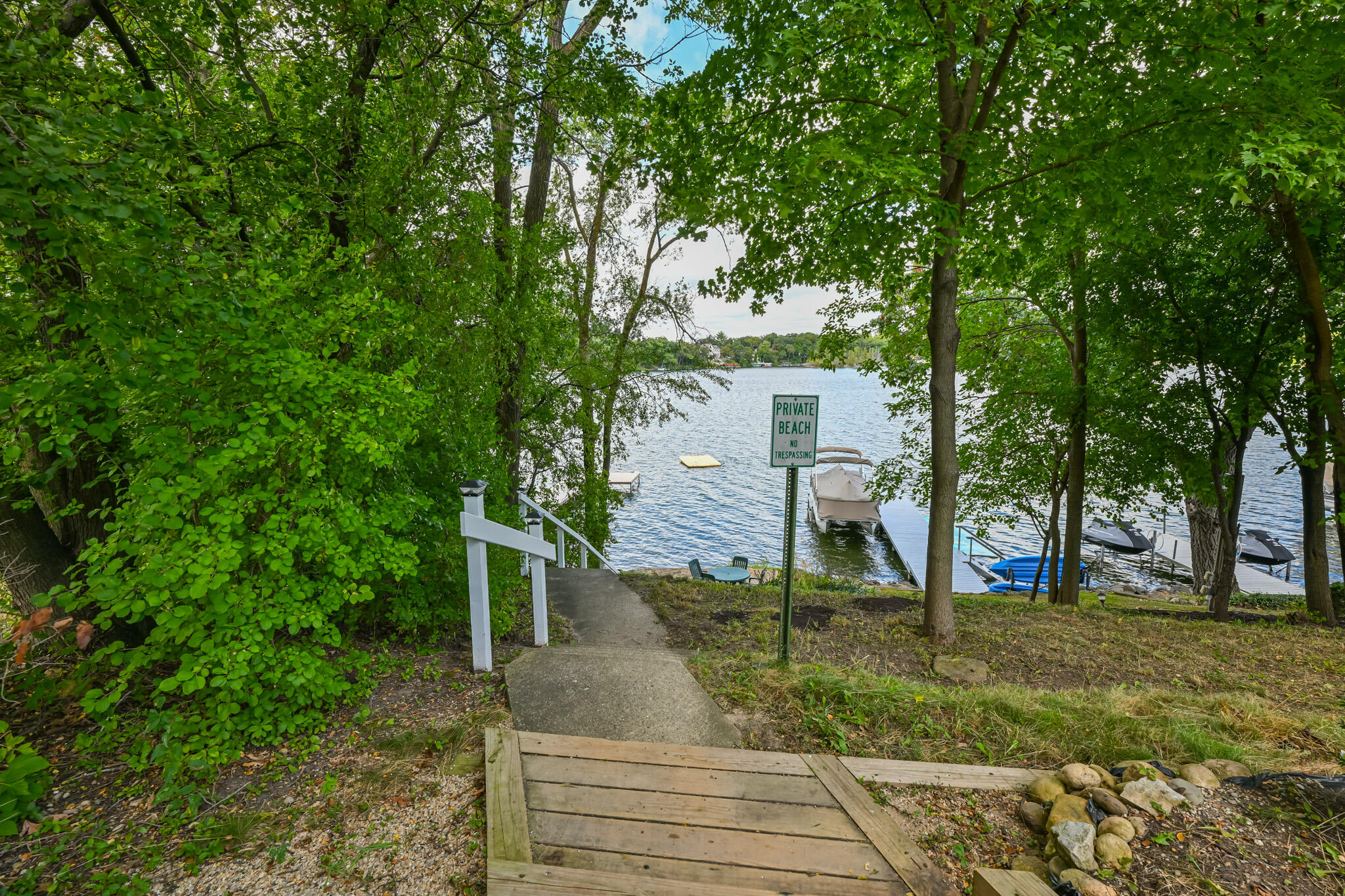 Wisconsin Lake Home for sale (MLS#: 1891571) at N7559 E Lakeshore Dr, in Whitewater, Wisconsin. (4 of 42)