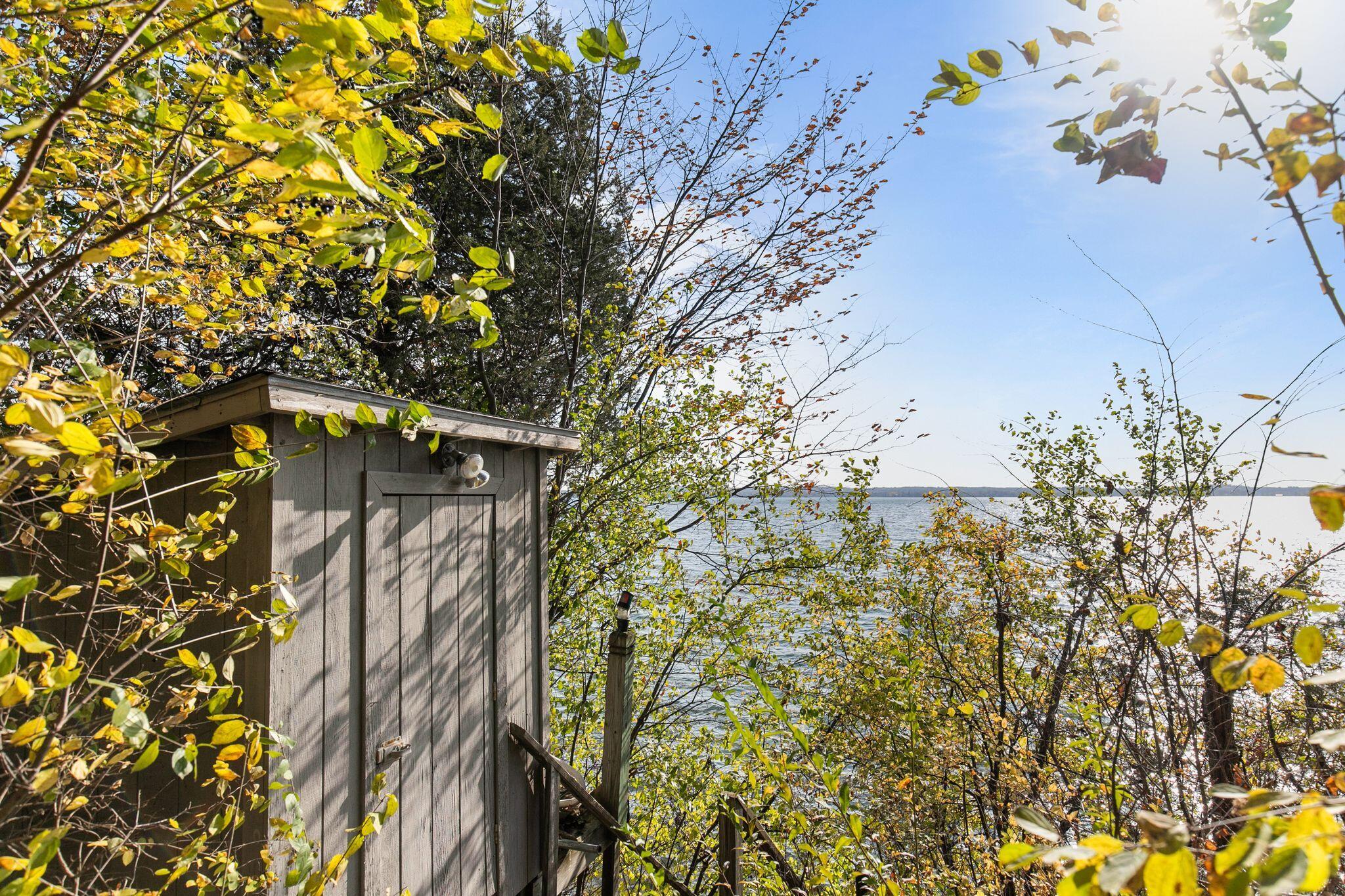 Wisconsin Lake Home for sale (MLS#: 1898031) at N4830 N Lakeshore Dr, in Princeton, Wisconsin. (13 of 30)