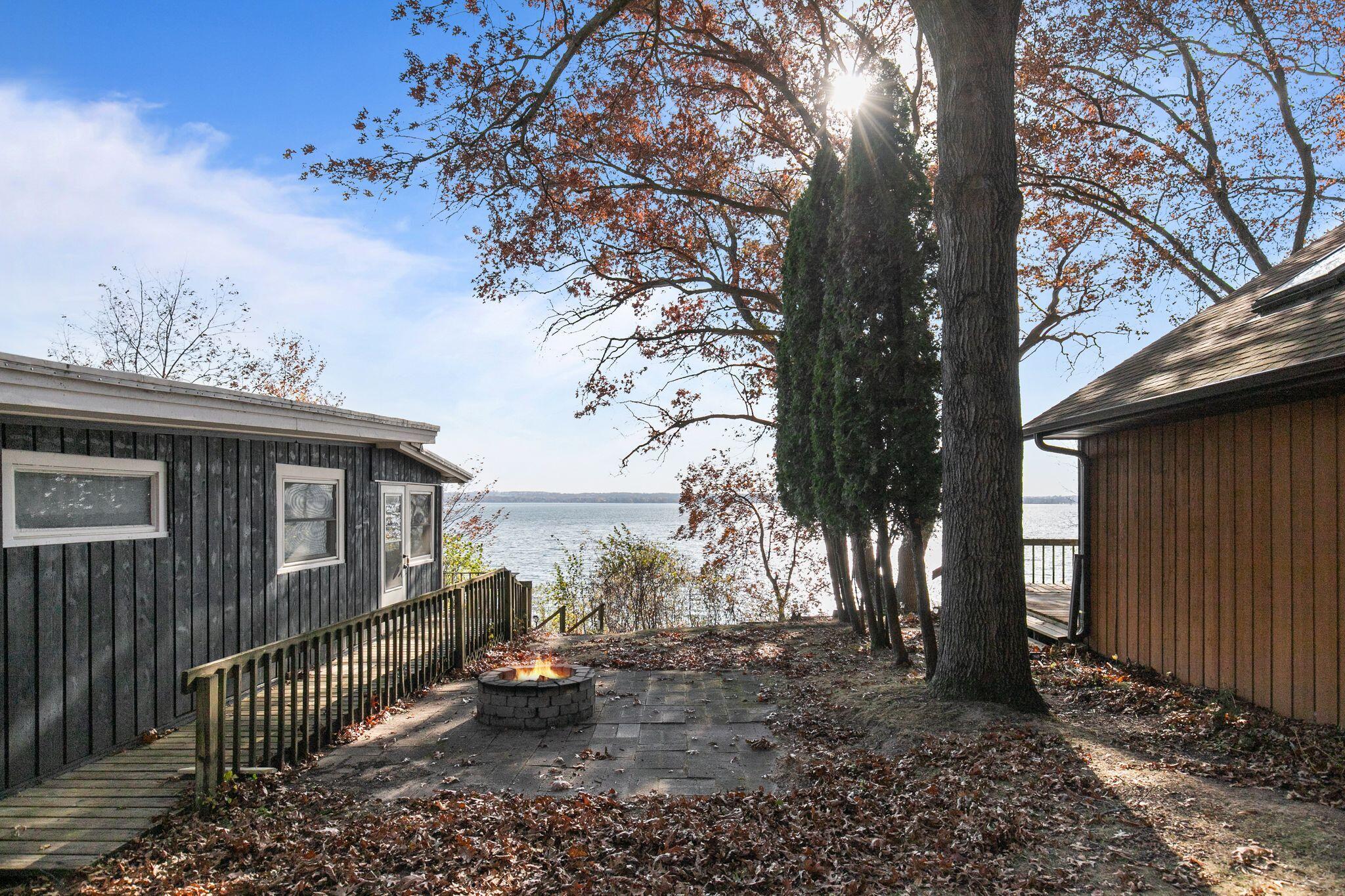 Wisconsin Lake Home for sale (MLS#: 1898031) at N4830 N Lakeshore Dr, in Princeton, Wisconsin. (3 of 30)