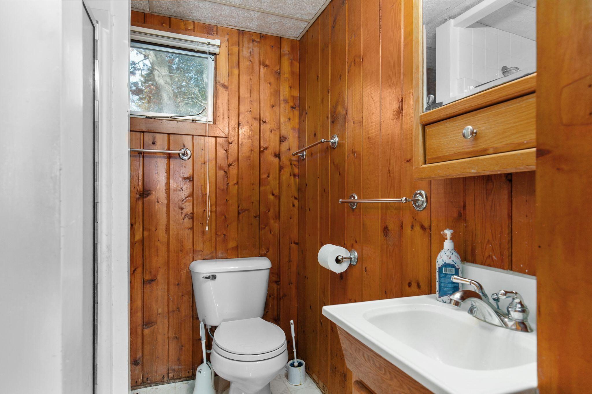 Wisconsin Lake Home for sale (MLS#: 1898031) at N4830 N Lakeshore Dr, in Princeton, Wisconsin. (26 of 30)