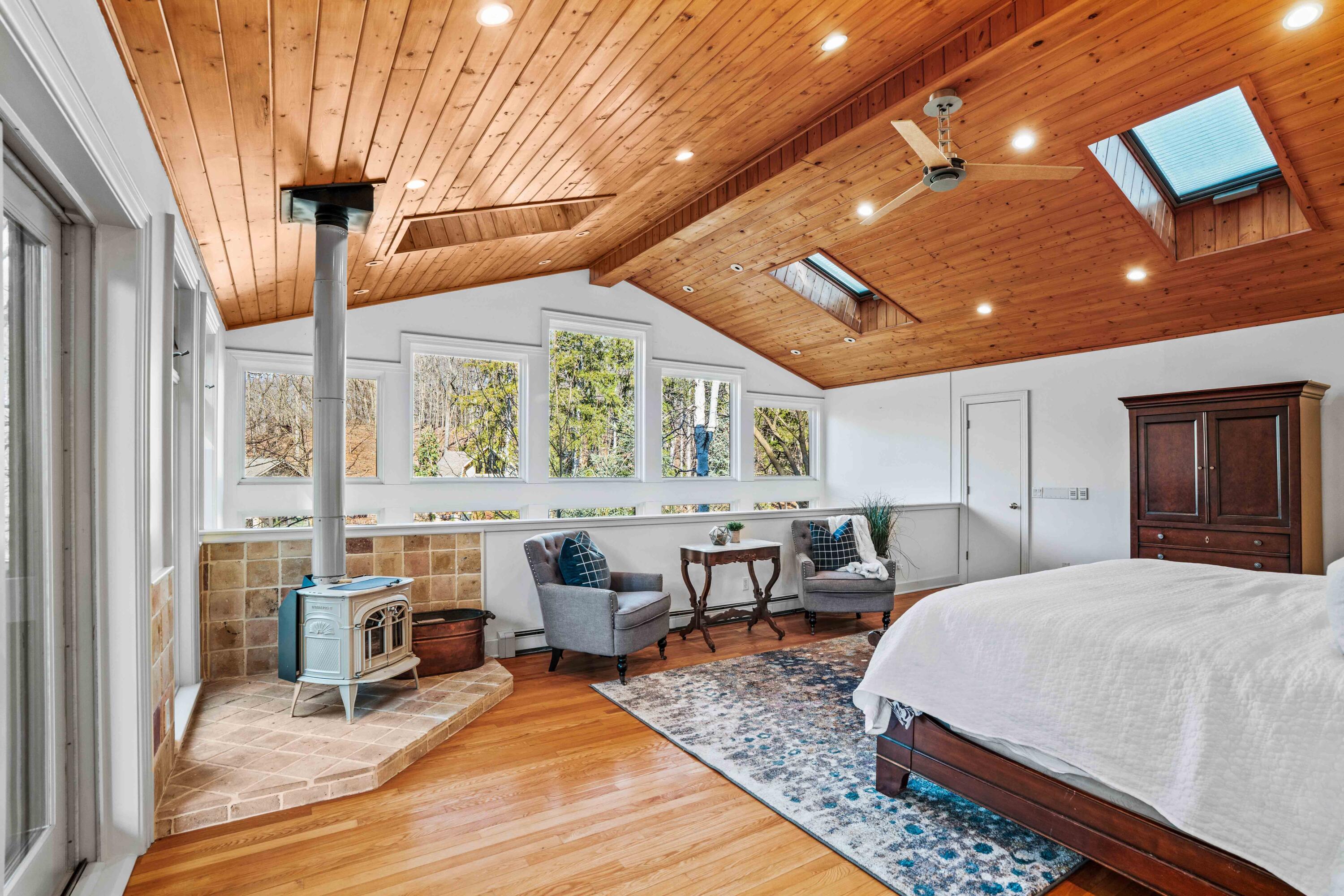 Wisconsin Lake Home for sale (MLS#: 1910185) at 310 N Turtle Bay Rd, in Elkhart Lake, Wisconsin. (21 of 73)