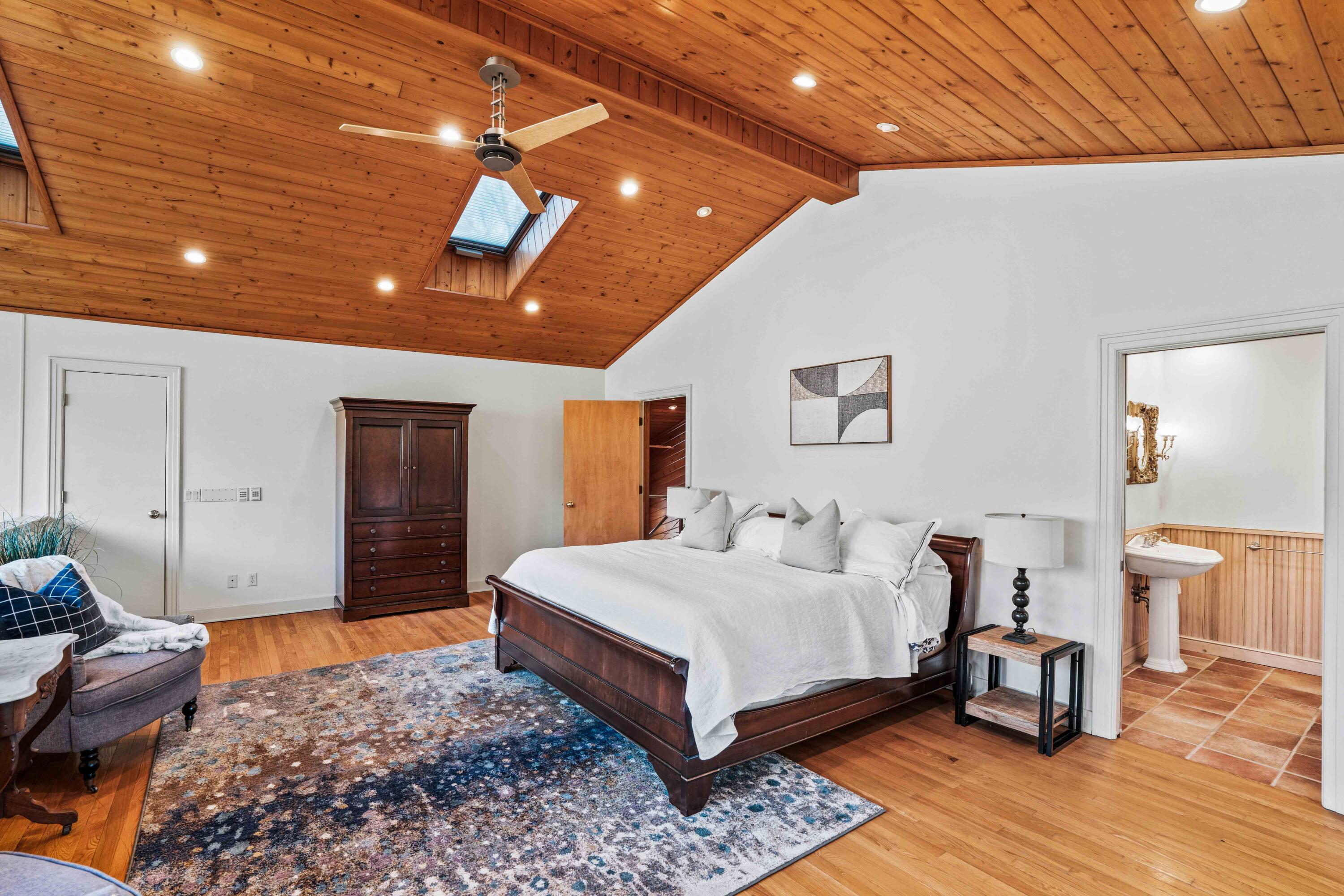 Wisconsin Lake Home for sale (MLS#: 1910185) at 310 N Turtle Bay Rd, in Elkhart Lake, Wisconsin. (22 of 73)