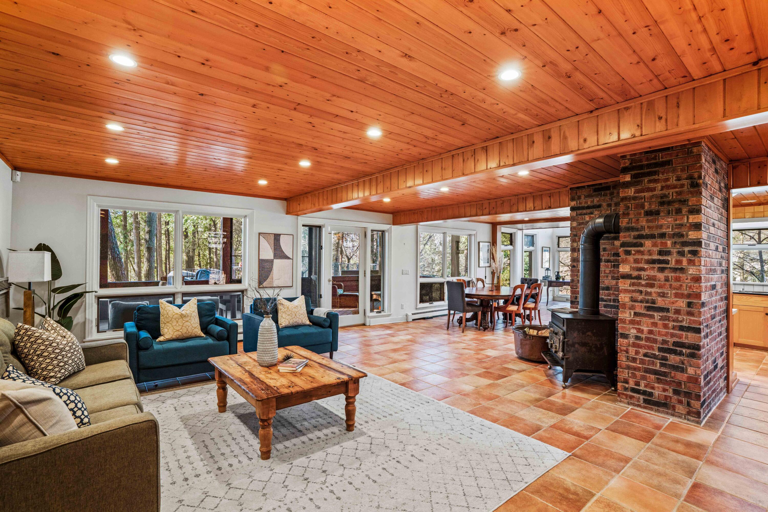 Wisconsin Lake Home for sale (MLS#: 1910185) at 310 N Turtle Bay Rd, in Elkhart Lake, Wisconsin. (4 of 73)
