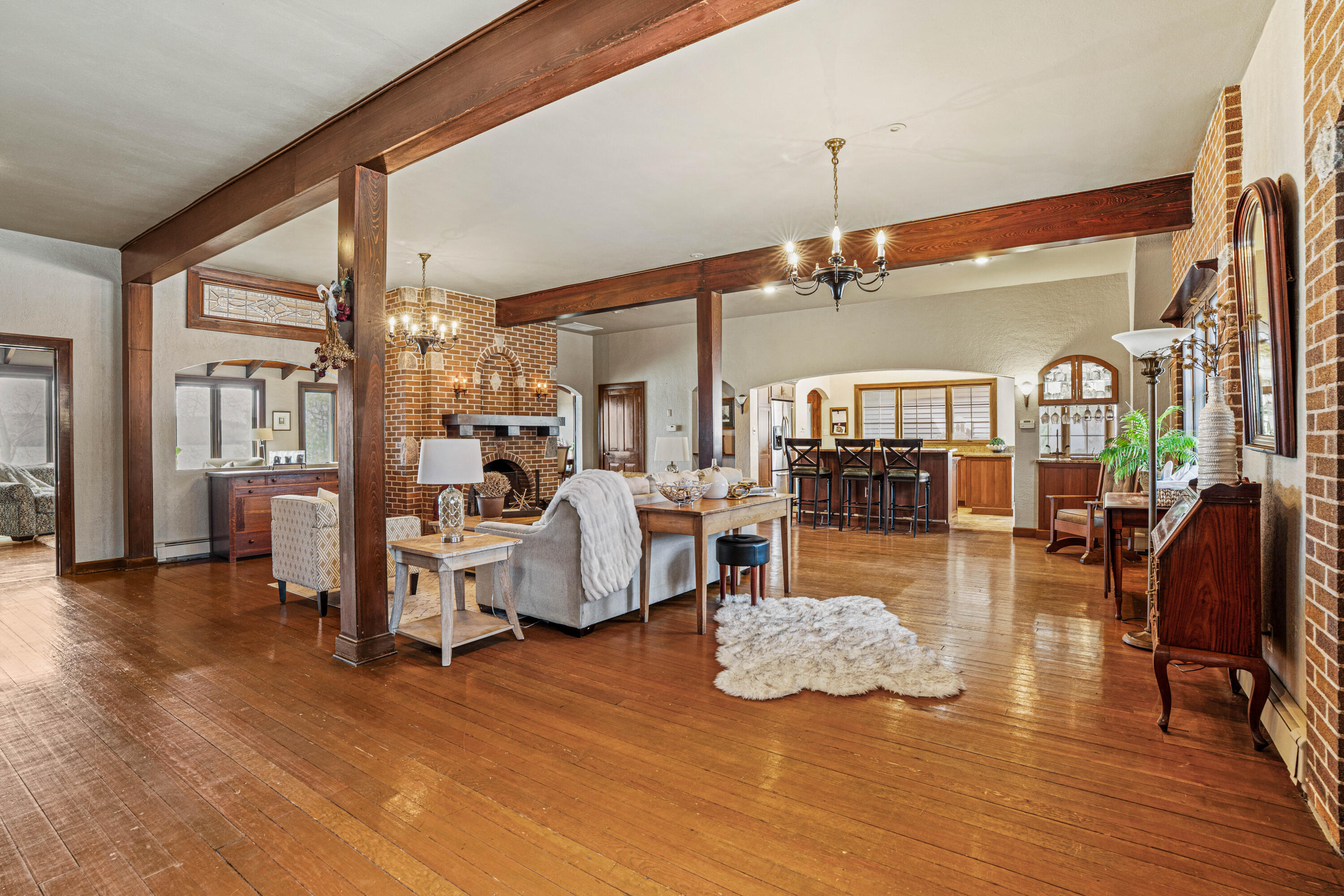 Wisconsin Lake Home for sale (MLS#: 1910202) at 281 S Lake St, in Elkhart Lake, Wisconsin. (4 of 76)