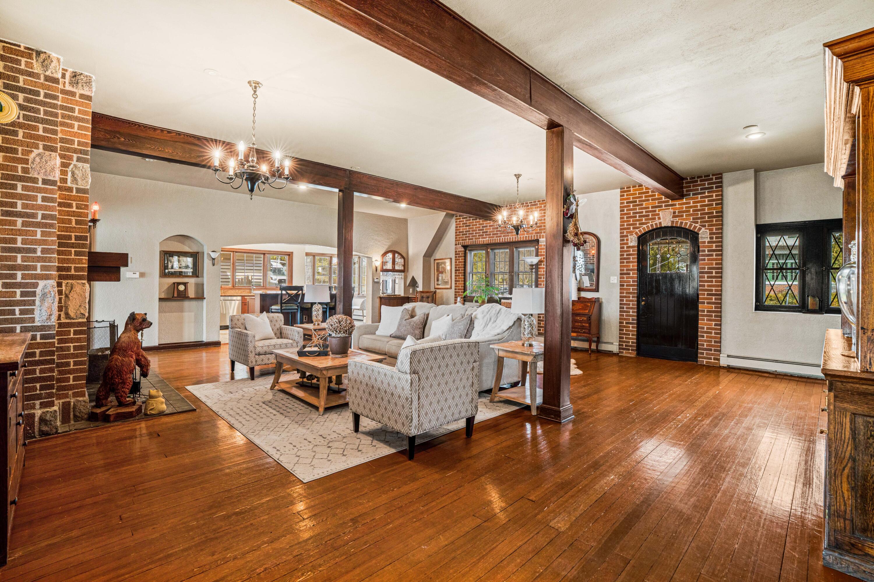 Wisconsin Lake Home for sale (MLS#: 1910202) at 281 S Lake St, in Elkhart Lake, Wisconsin. (6 of 76)