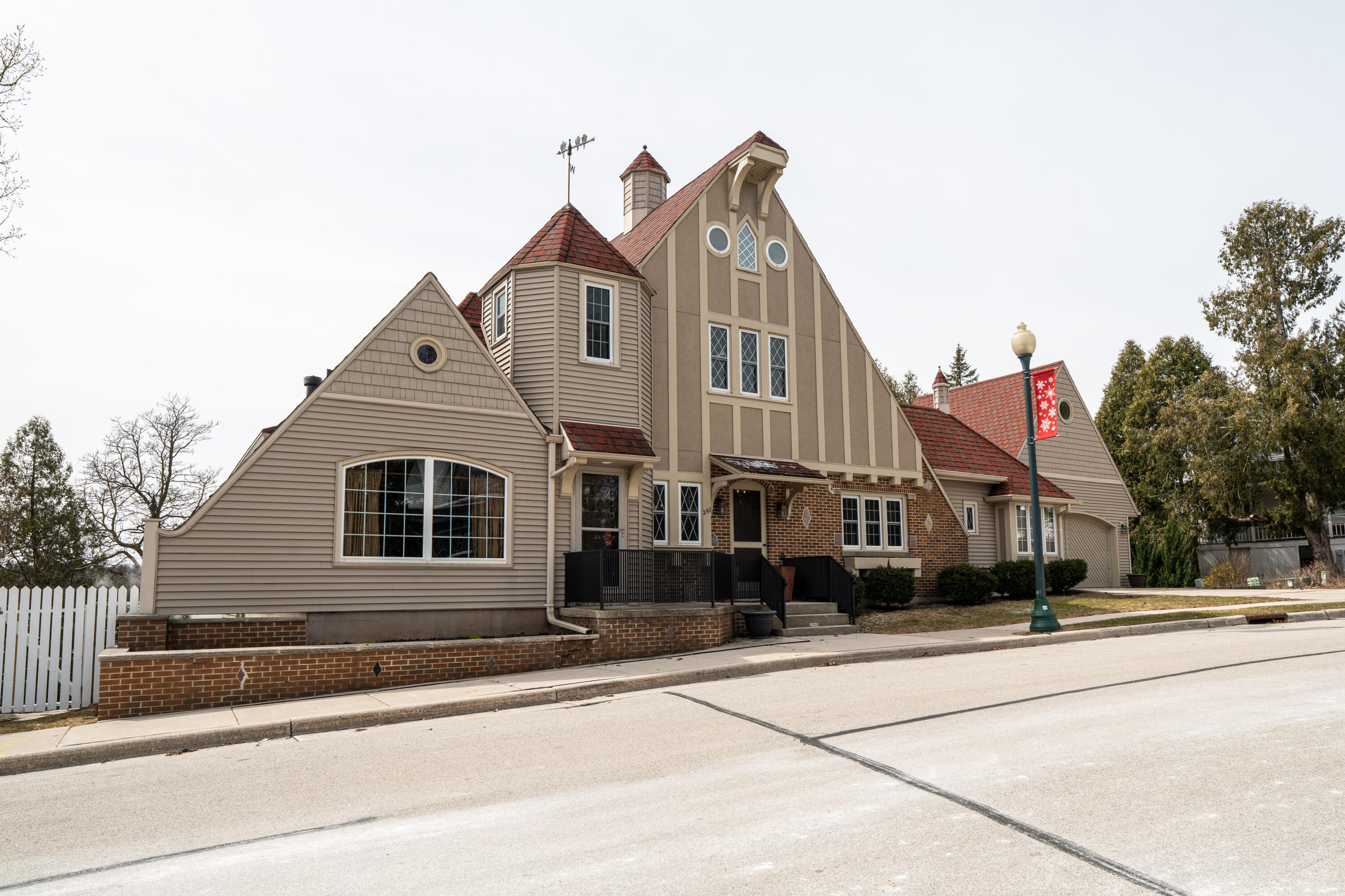 Wisconsin Lake Home for sale (MLS#: 1910202) at 281 S Lake St, in Elkhart Lake, Wisconsin. (51 of 76)