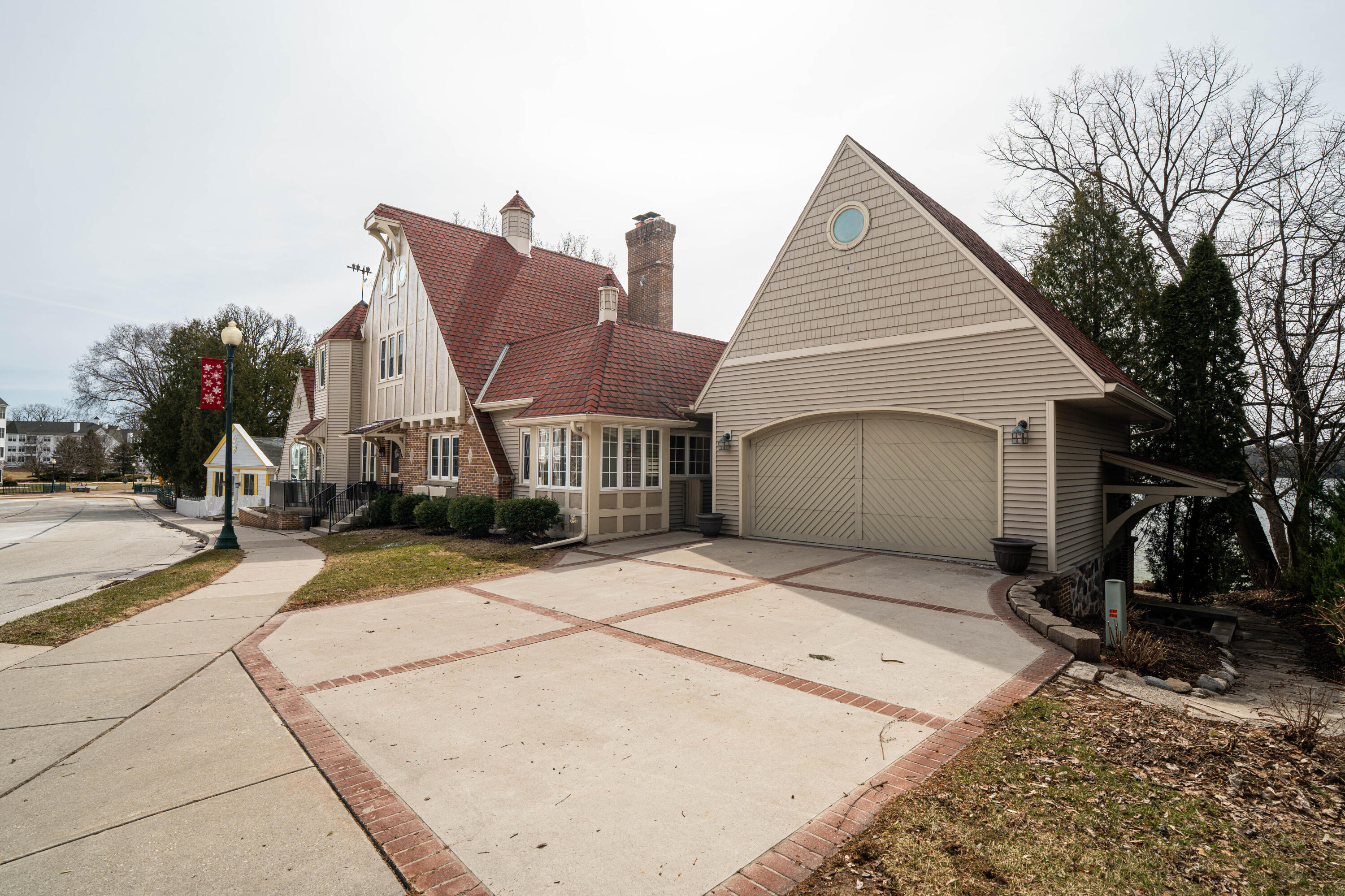 Wisconsin Lake Home for sale (MLS#: 1910202) at 281 S Lake St, in Elkhart Lake, Wisconsin. (54 of 76)