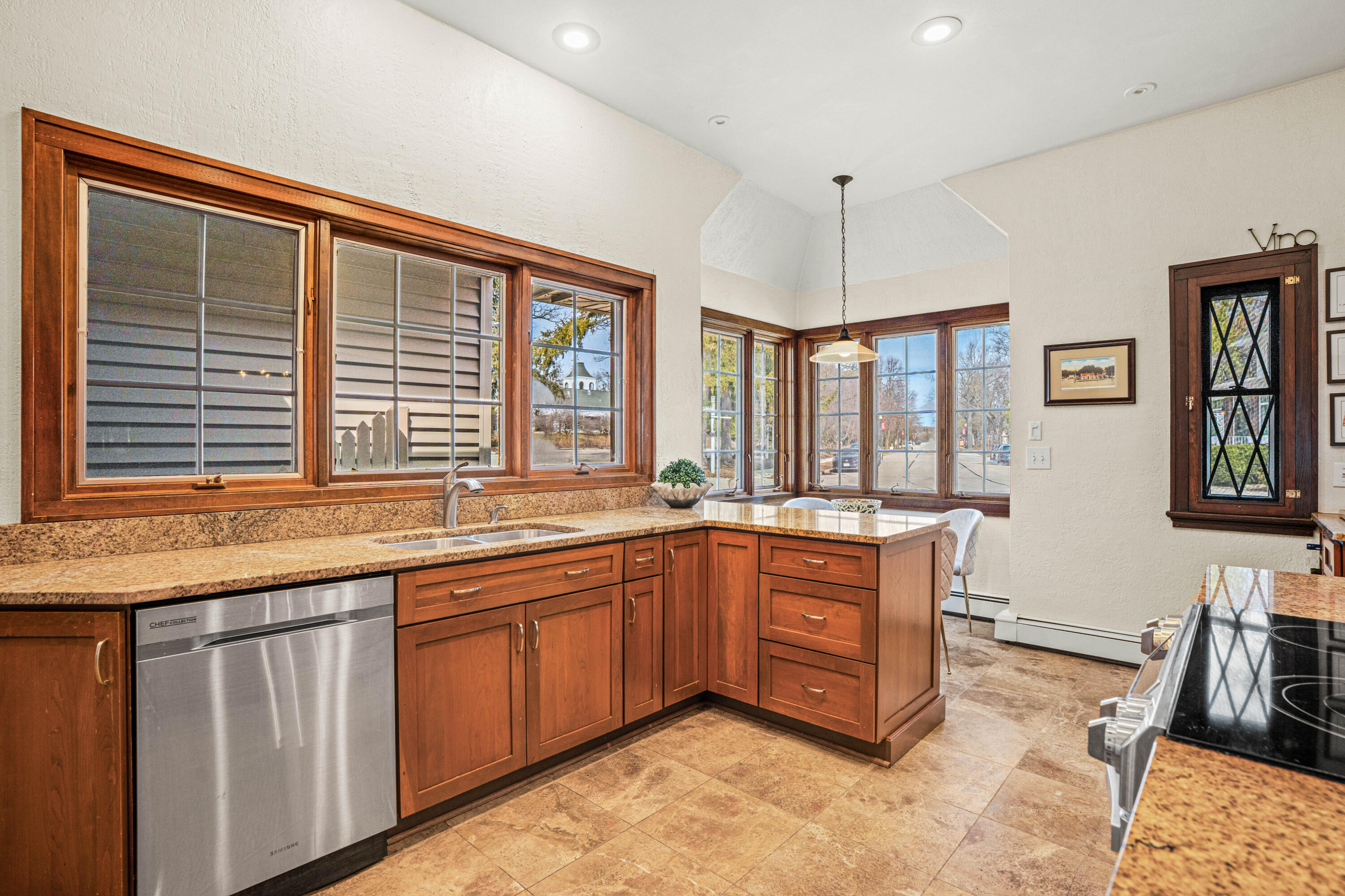 Wisconsin Lake Home for sale (MLS#: 1910202) at 281 S Lake St, in Elkhart Lake, Wisconsin. (8 of 76)