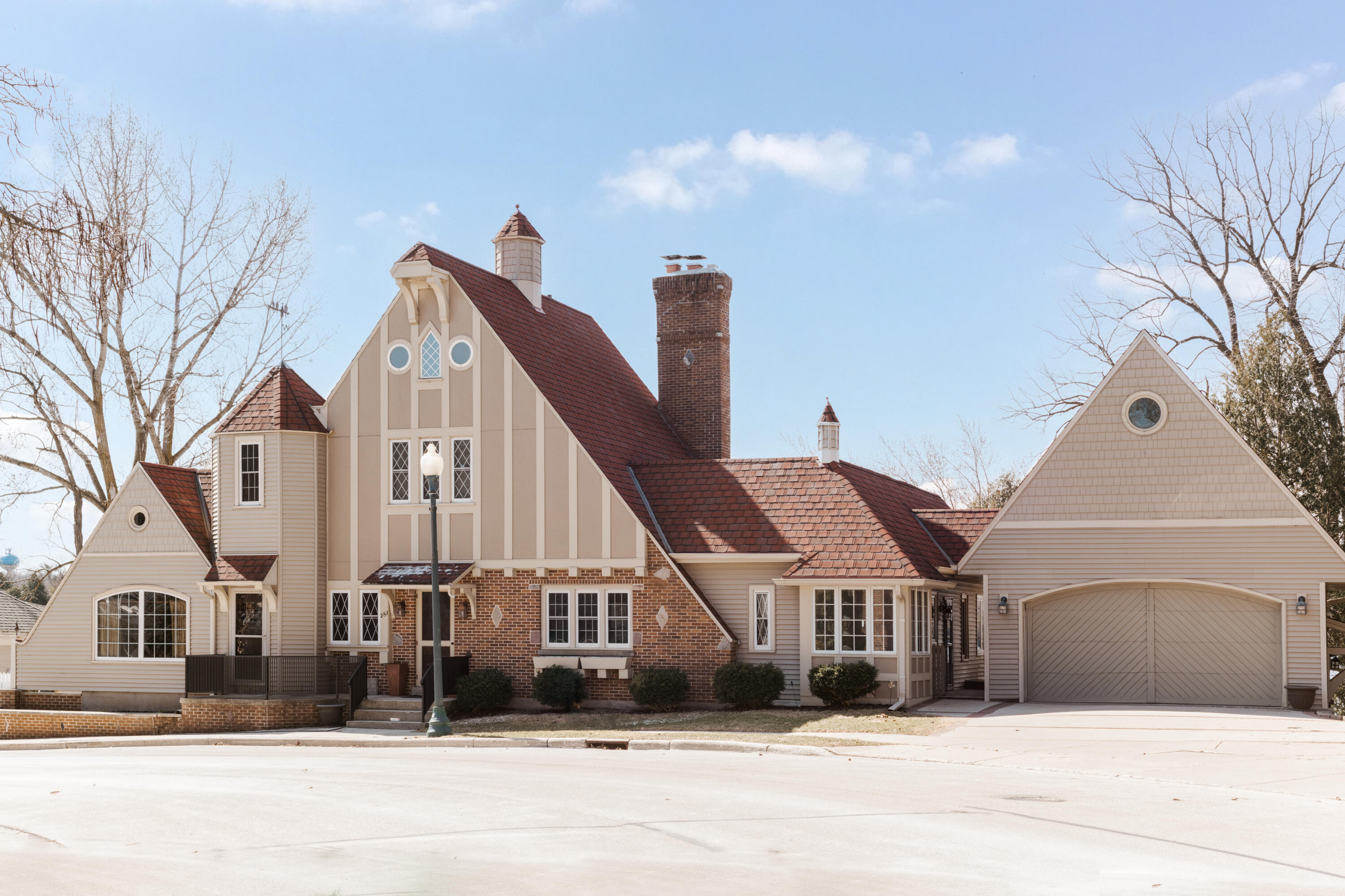 Wisconsin Lake Home for sale (MLS#: 1910202) at 281 S Lake St, in Elkhart Lake, Wisconsin. (76 of 76)