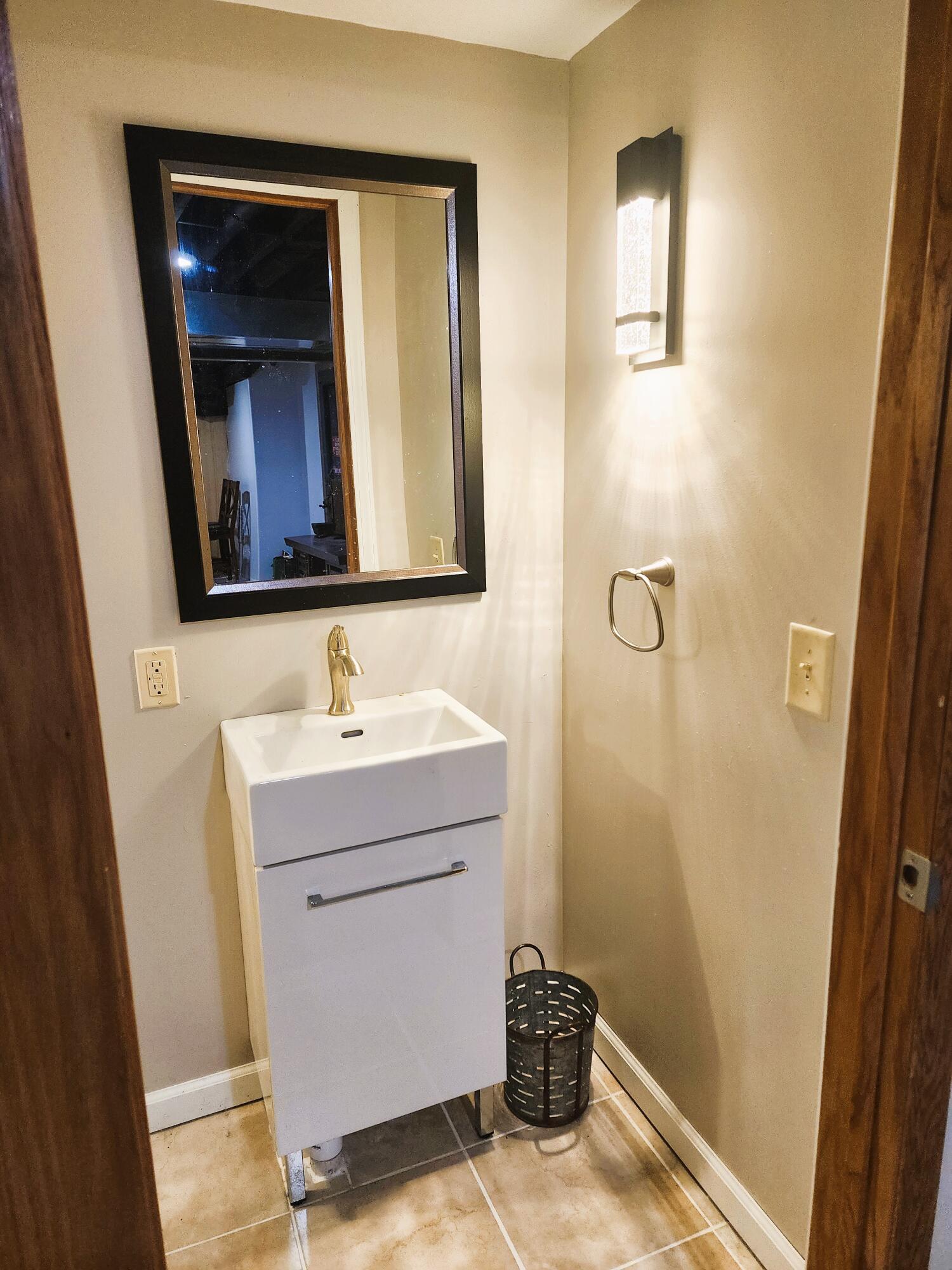 Wisconsin Lake Home for sale (MLS#: 1910214) at 7715 W Wind Lake Rd, in Norway, Wisconsin. (24 of 63)