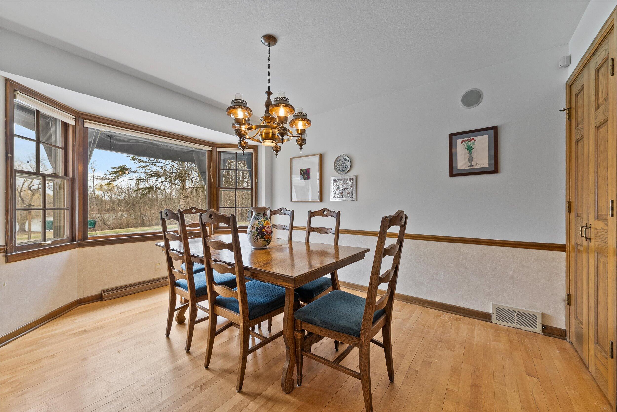 Wisconsin Lake Home for sale (MLS#: 1912670) at 8704 W Bonniwell Rd, in Mequon, Wisconsin. (12 of 70)