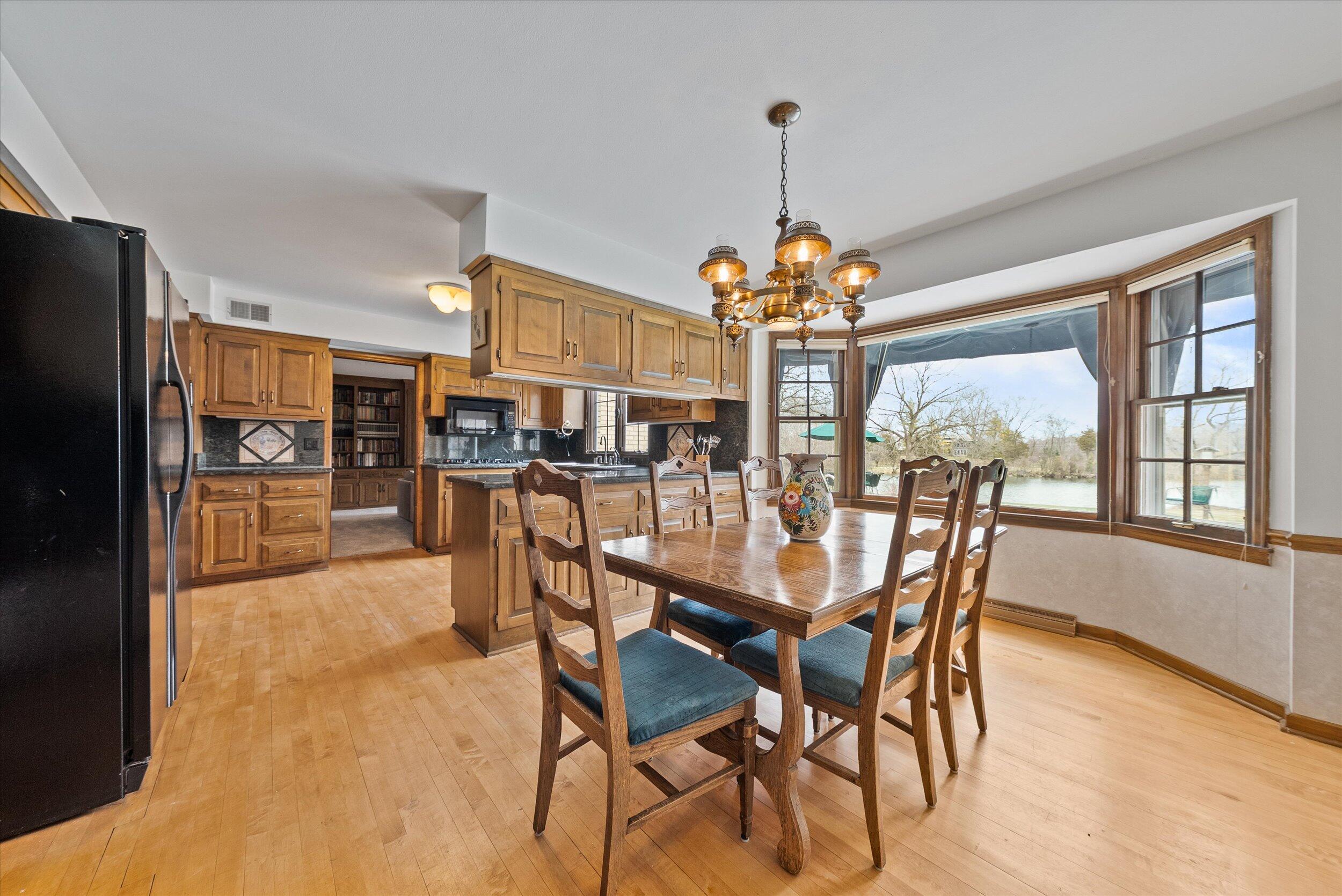 Wisconsin Lake Home for sale (MLS#: 1912670) at 8704 W Bonniwell Rd, in Mequon, Wisconsin. (13 of 70)