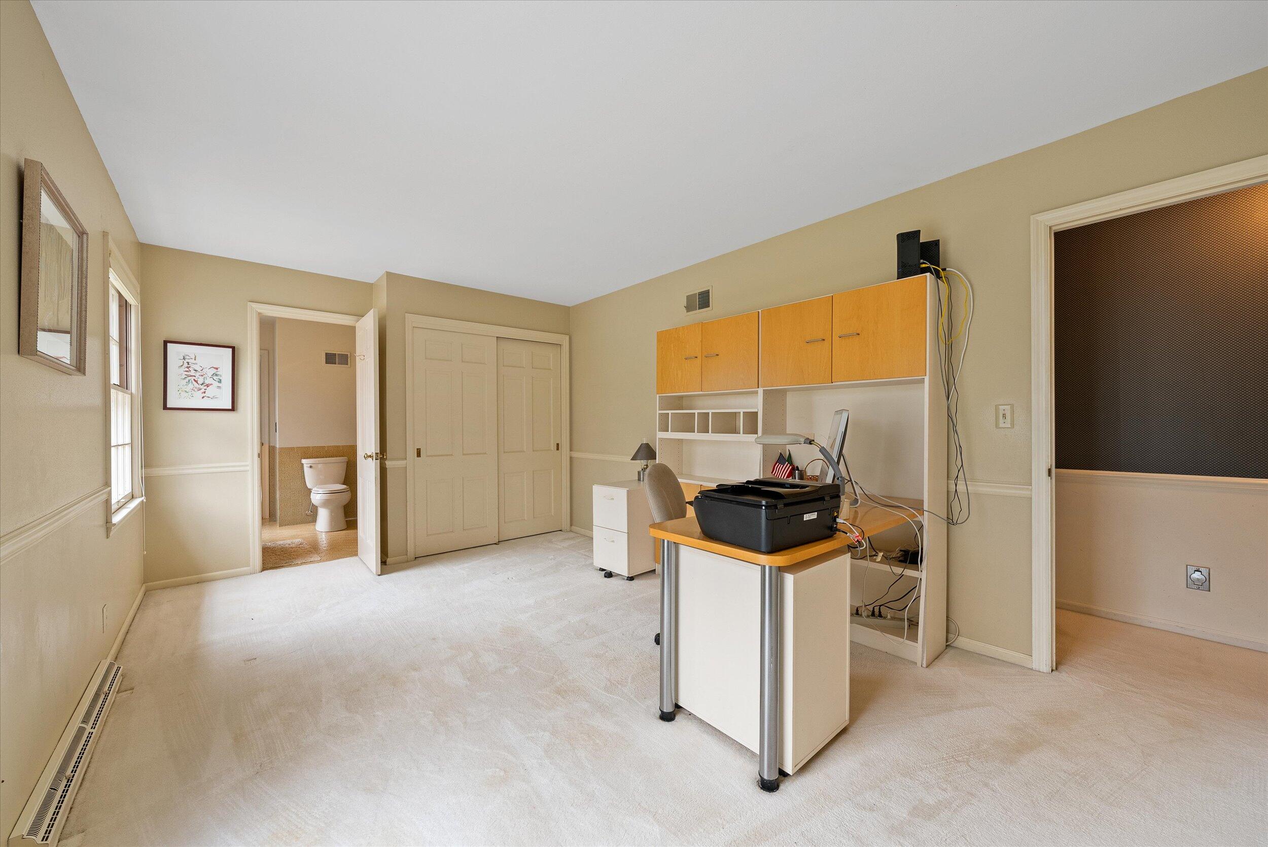 Wisconsin Lake Home for sale (MLS#: 1912670) at 8704 W Bonniwell Rd, in Mequon, Wisconsin. (38 of 70)