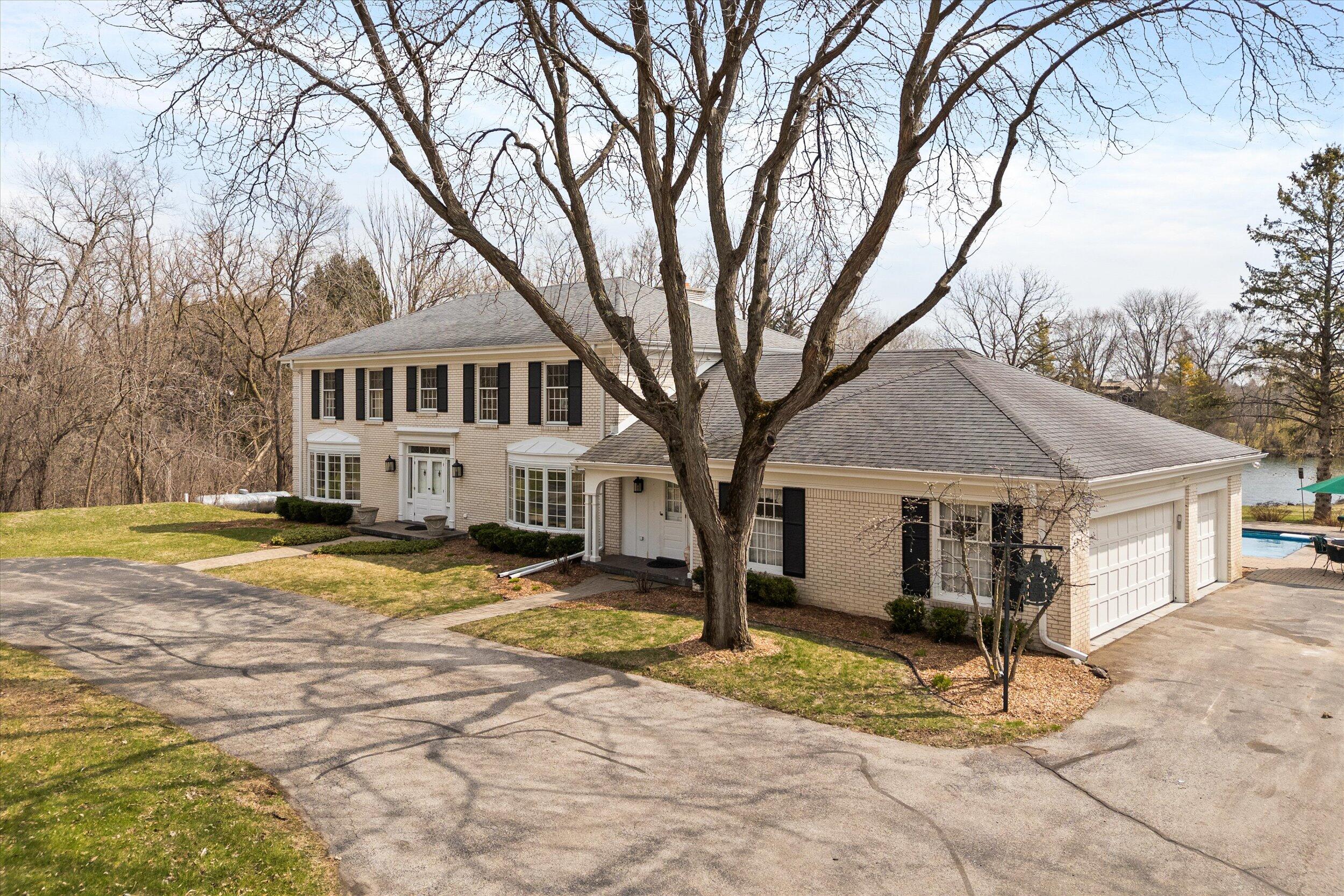 Wisconsin Lake Home for sale (MLS#: 1912670) at 8704 W Bonniwell Rd, in Mequon, Wisconsin. (53 of 70)