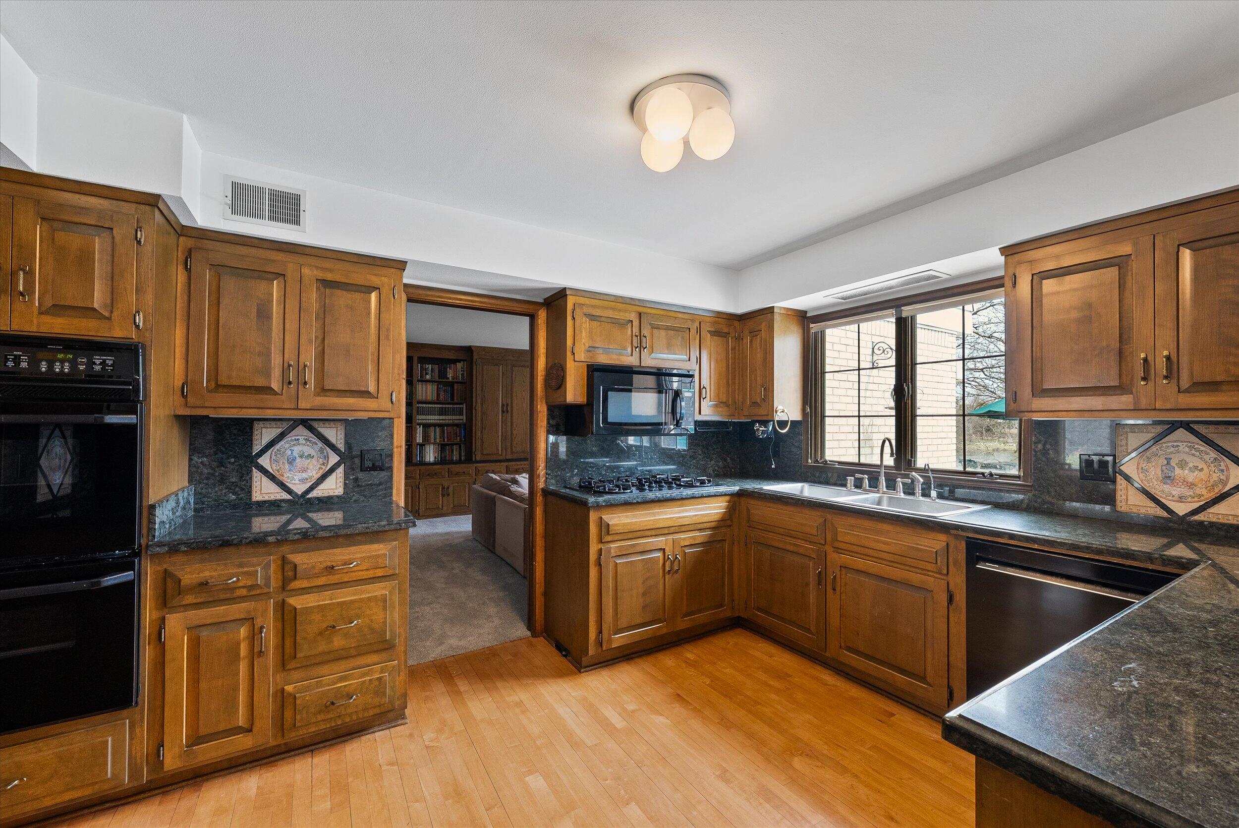 Wisconsin Lake Home for sale (MLS#: 1912670) at 8704 W Bonniwell Rd, in Mequon, Wisconsin. (10 of 70)