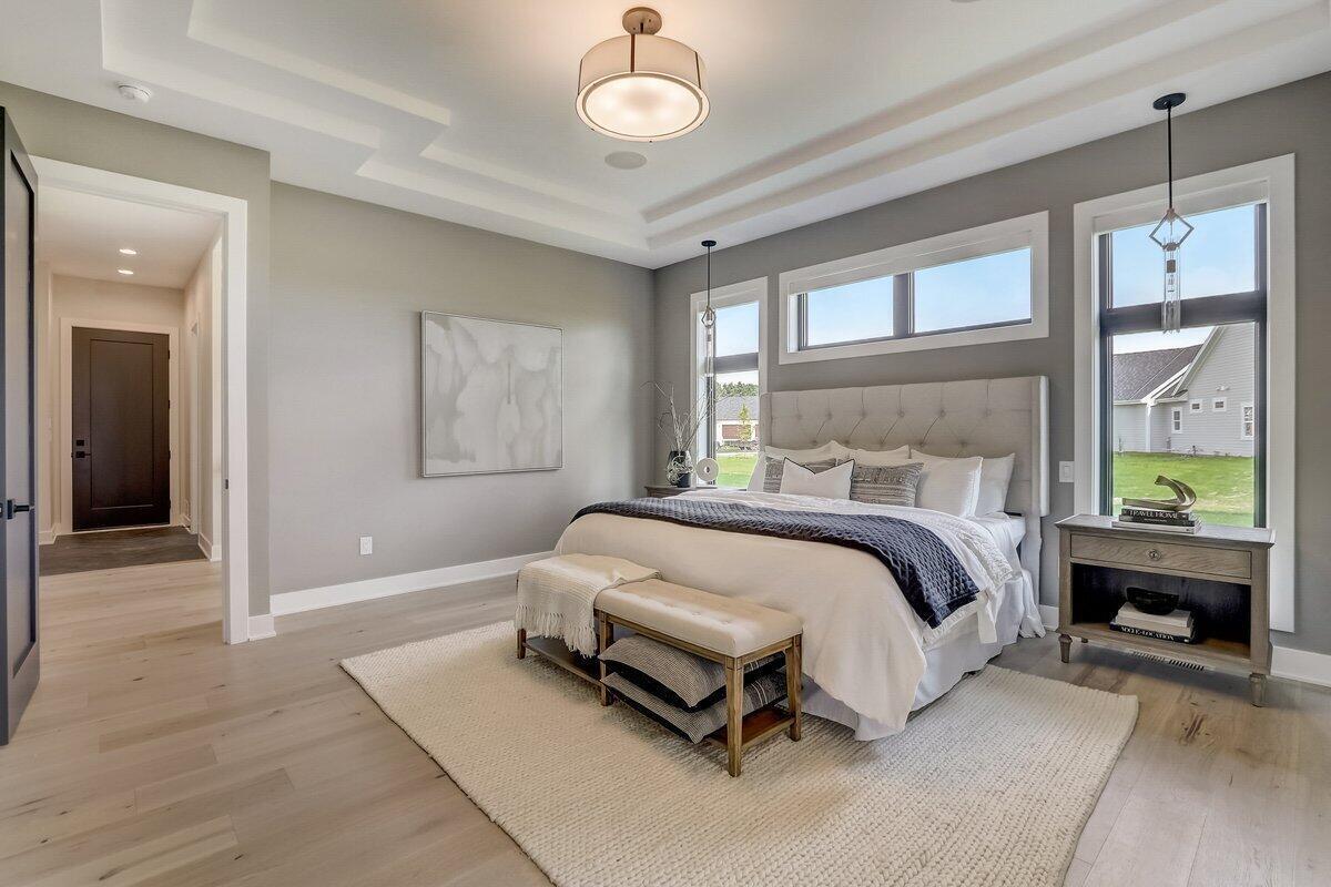Wisconsin Lake Home for sale (MLS#: 1912814) at 12345 N East Shoreland Dr, in Mequon, Wisconsin. (11 of 31)