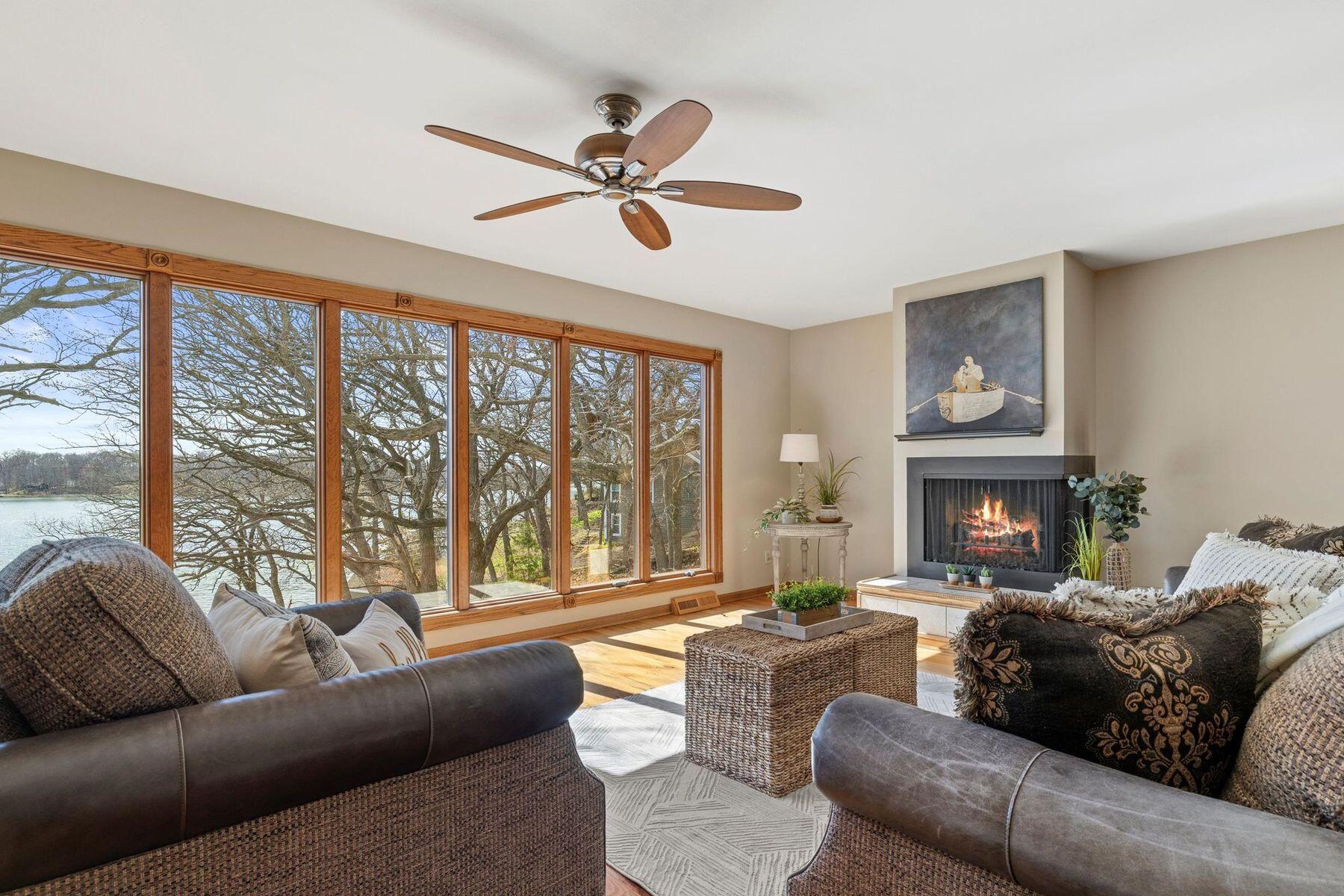 Wisconsin Lake Home for sale (MLS#: 1913685) at 1721 N Waterville Rd, in Summit, Wisconsin. (13 of 49)