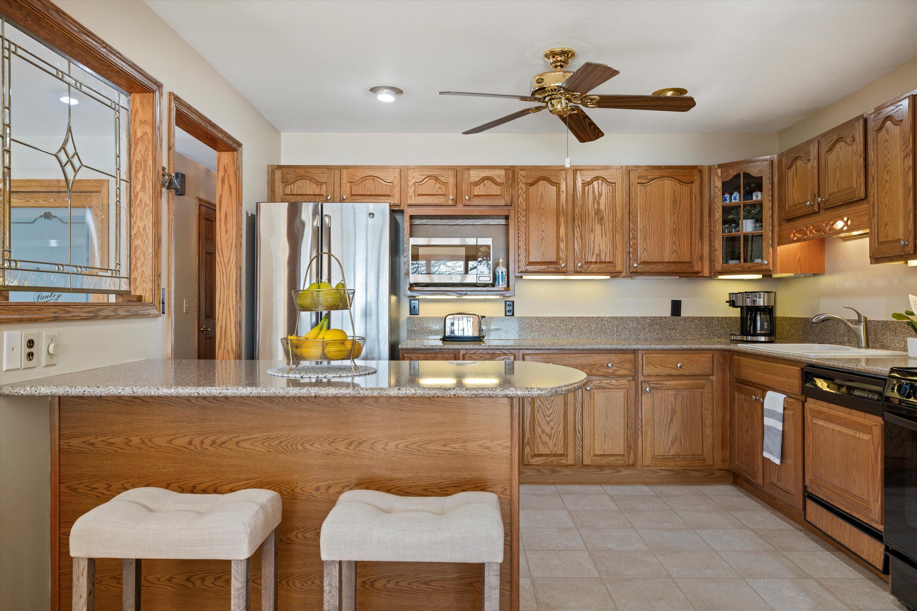 Wisconsin Lake Home for sale (MLS#: 1913685) at 1721 N Waterville Rd, in Summit, Wisconsin. (21 of 49)