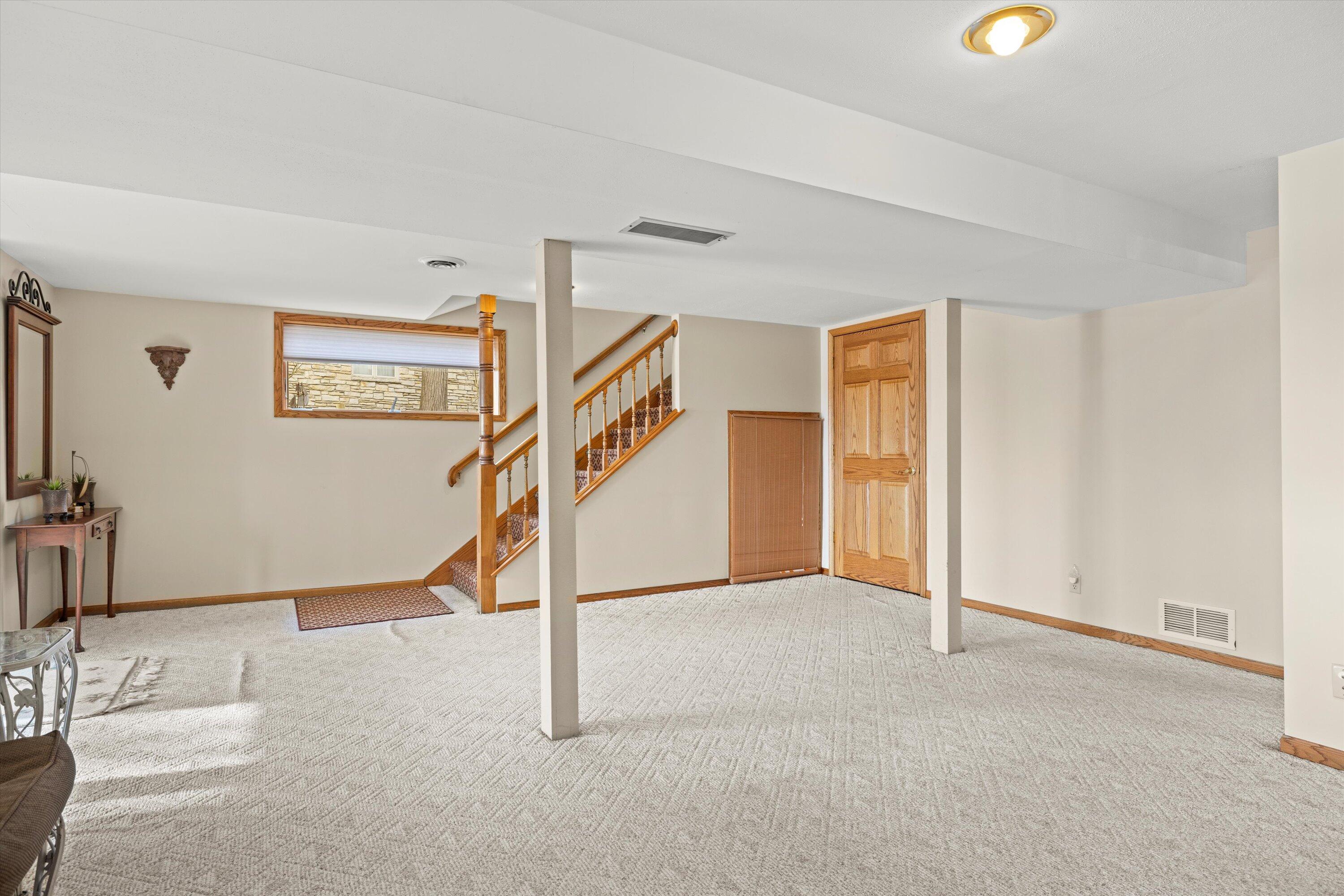 Wisconsin Lake Home for sale (MLS#: 1913685) at 1721 N Waterville Rd, in Summit, Wisconsin. (31 of 49)