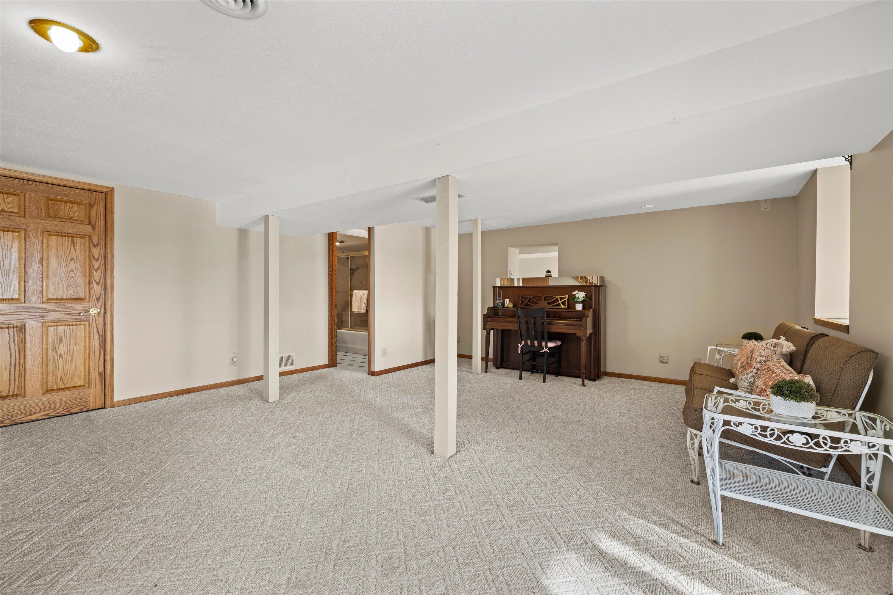 Wisconsin Lake Home for sale (MLS#: 1913685) at 1721 N Waterville Rd, in Summit, Wisconsin. (37 of 49)