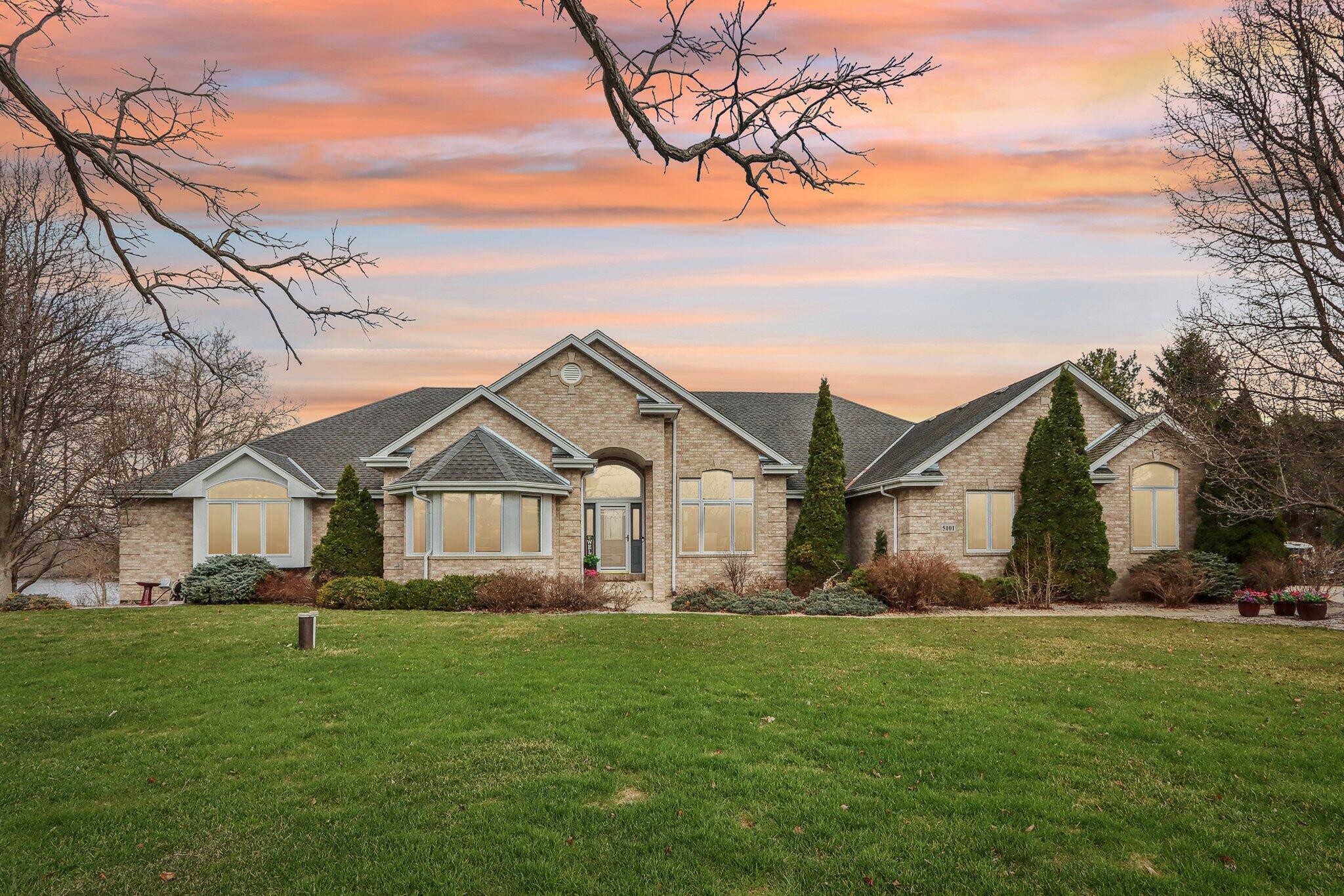 Wisconsin Lake Home for sale (MLS#: 1913896) at 5101  Riverside Rd, in Waterford, Wisconsin. (1 of 53)