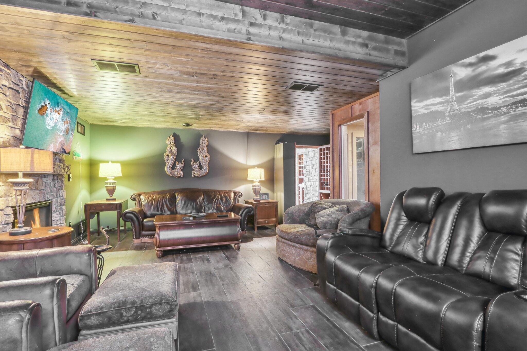 Wisconsin Lake Home for sale (MLS#: 1913896) at 5101  Riverside Rd, in Waterford, Wisconsin. (36 of 53)
