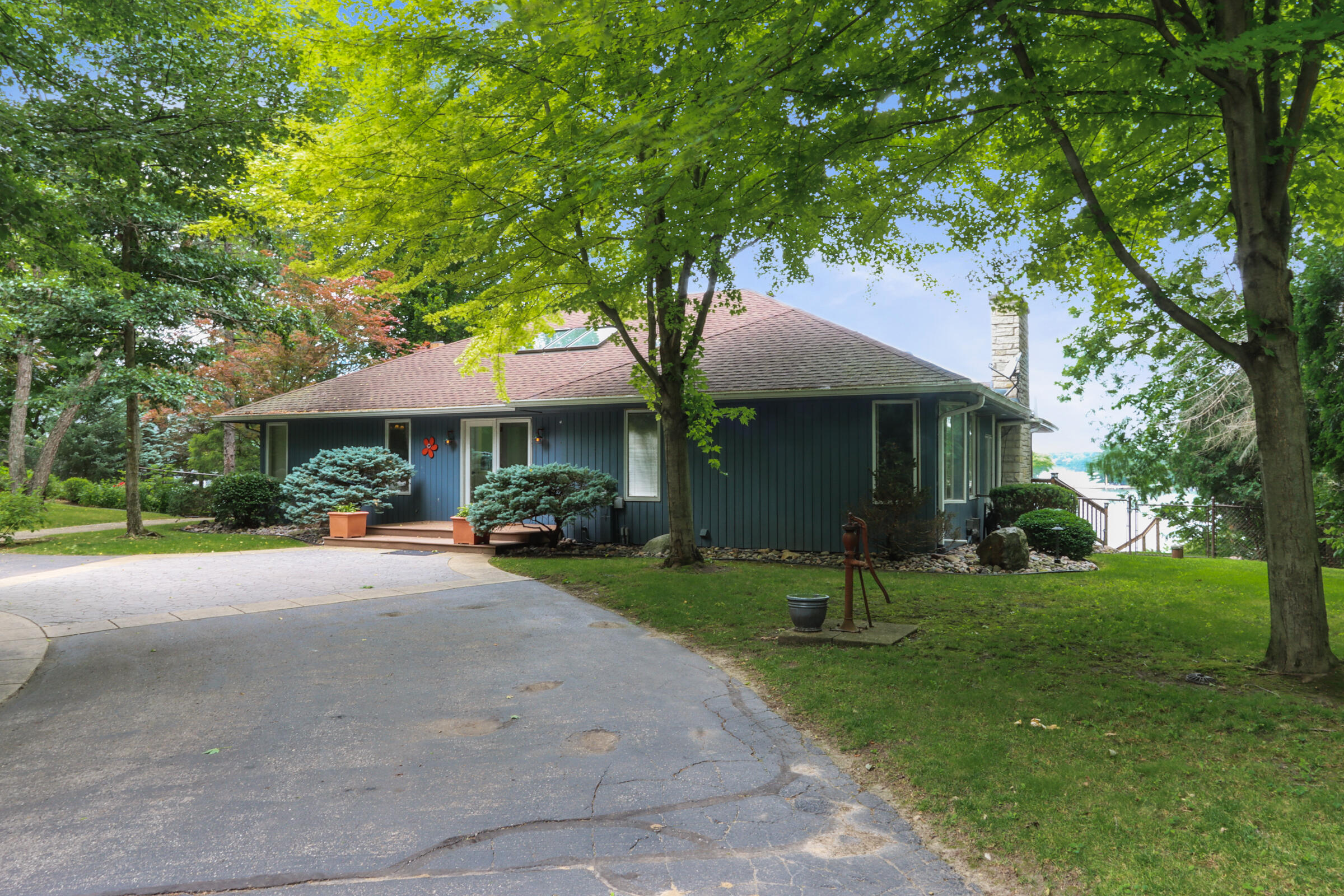 Wisconsin Lake Home for sale (MLS#: 1913963) at N7729  Laura Ln, in La Grange, Wisconsin. (31 of 68)