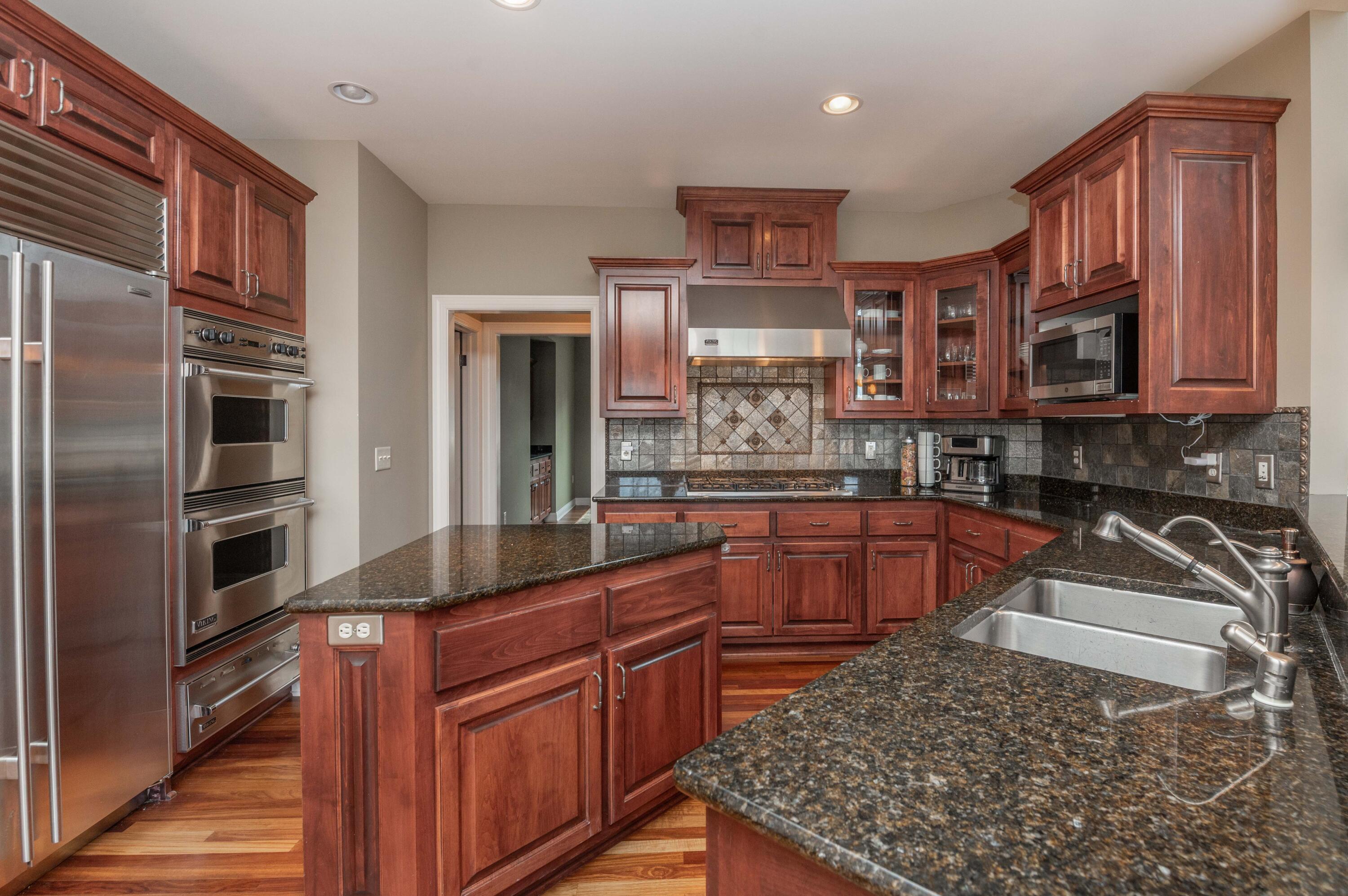 Wisconsin Lake Home for sale (MLS#: 1914017) at 314  Lac La Belle Dr, in Lac La Belle, Wisconsin. (13 of 49)