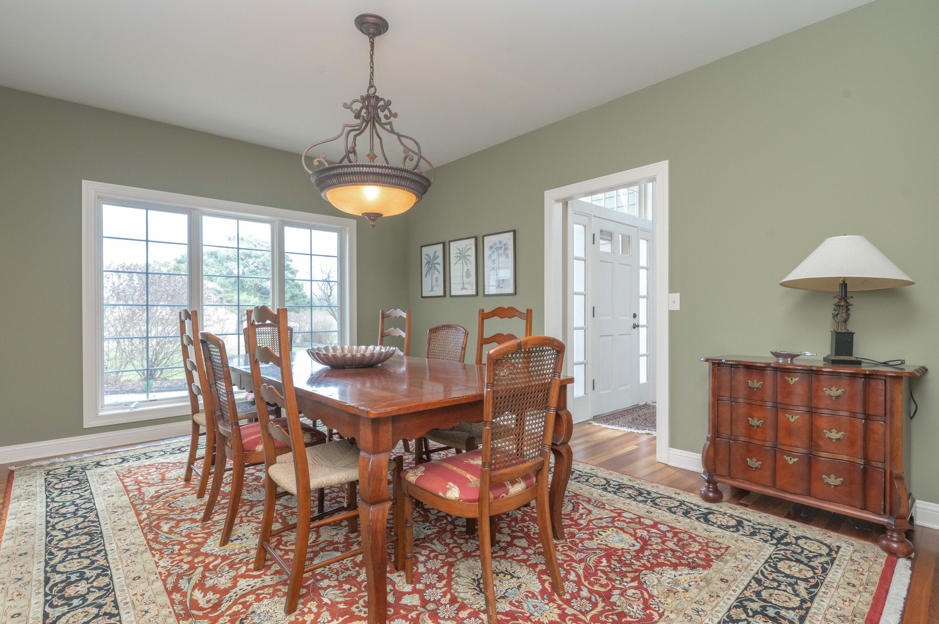 Wisconsin Lake Home for sale (MLS#: 1914017) at 314  Lac La Belle Dr, in Lac La Belle, Wisconsin. (14 of 49)