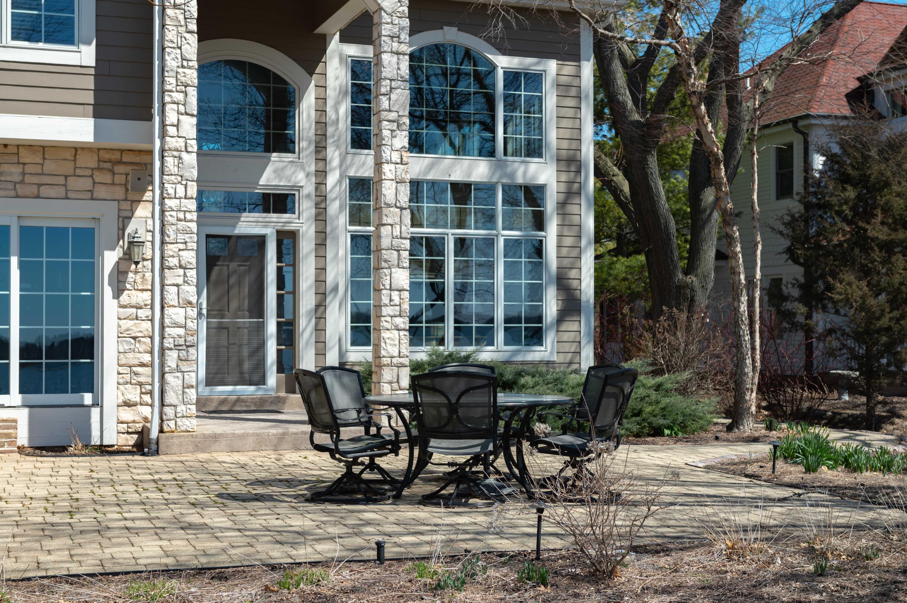 Wisconsin Lake Home for sale (MLS#: 1914017) at 314  Lac La Belle Dr, in Lac La Belle, Wisconsin. (21 of 49)