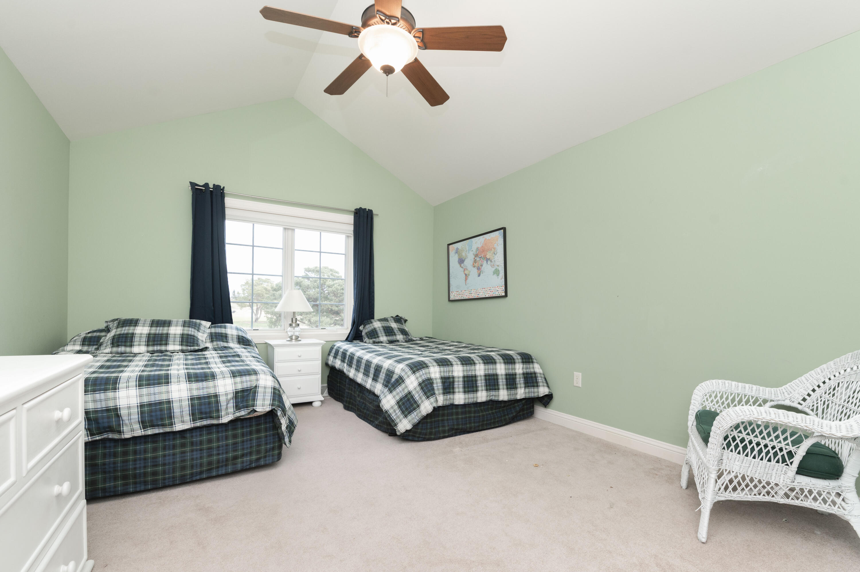 Wisconsin Lake Home for sale (MLS#: 1914017) at 314  Lac La Belle Dr, in Lac La Belle, Wisconsin. (22 of 49)