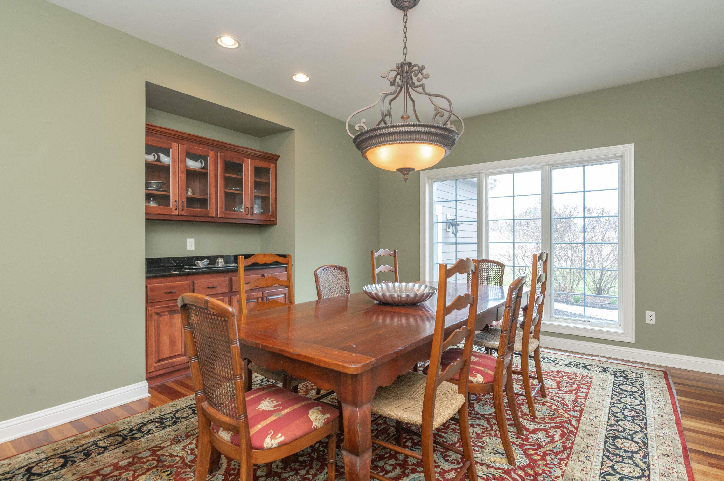 Wisconsin Lake Home for sale (MLS#: 1914017) at 314  Lac La Belle Dr, in Lac La Belle, Wisconsin. (27 of 49)