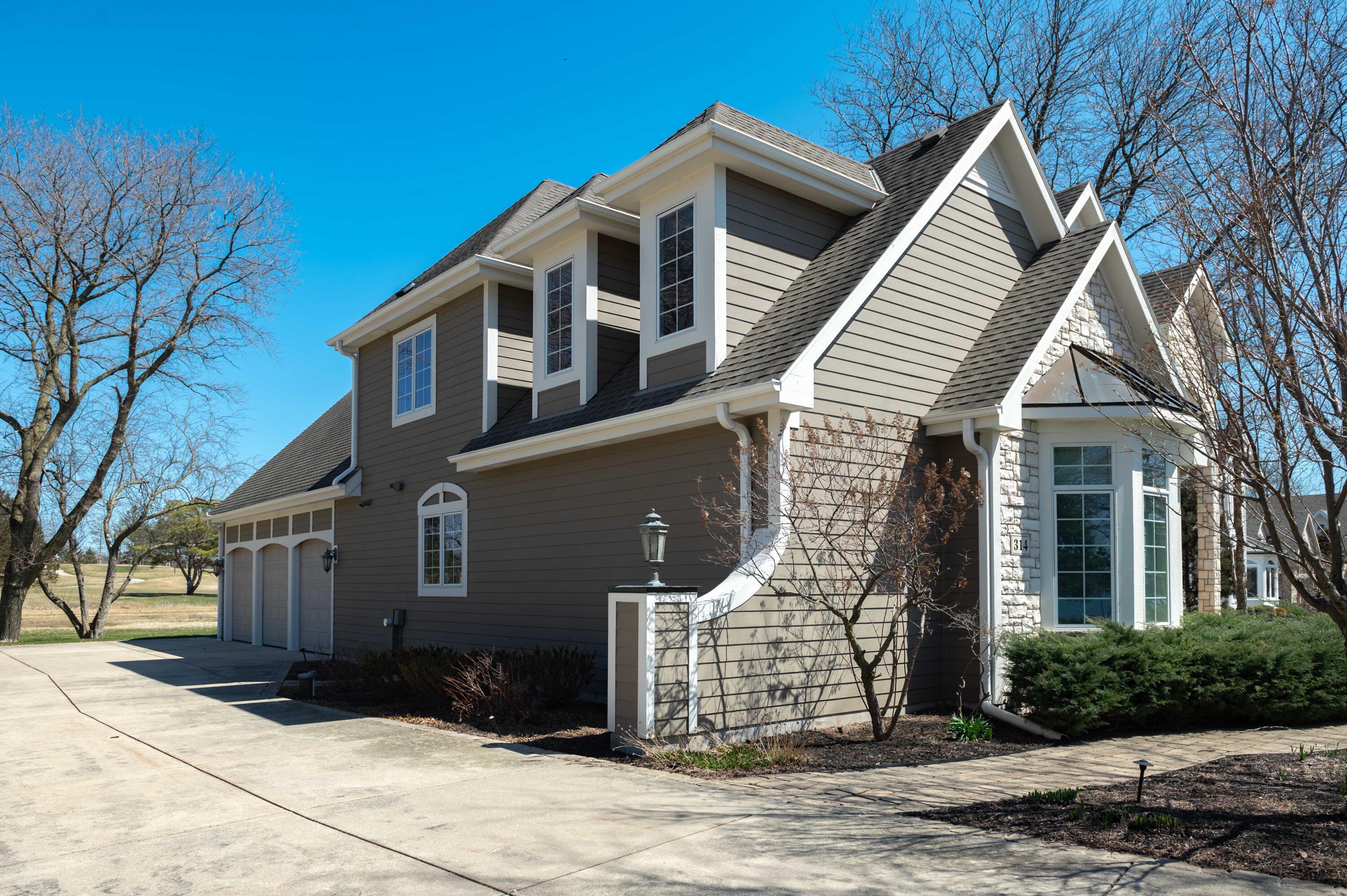Wisconsin Lake Home for sale (MLS#: 1914017) at 314  Lac La Belle Dr, in Lac La Belle, Wisconsin. (29 of 49)