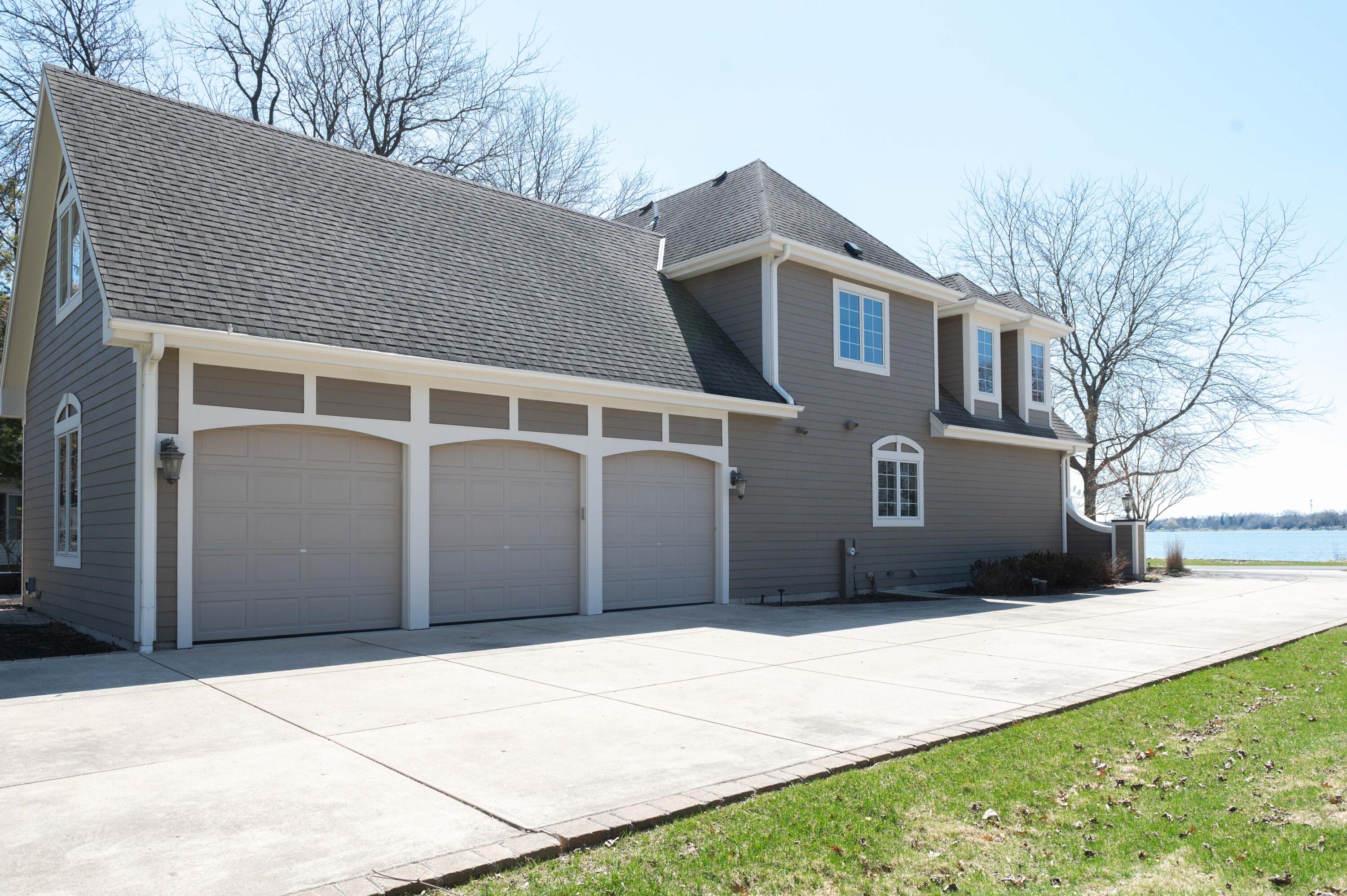 Wisconsin Lake Home for sale (MLS#: 1914017) at 314  Lac La Belle Dr, in Lac La Belle, Wisconsin. (32 of 49)