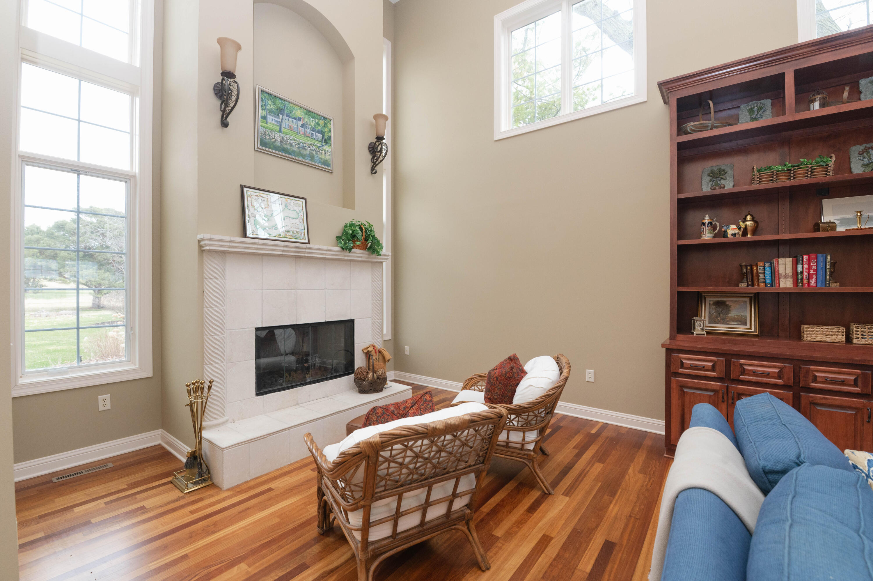 Wisconsin Lake Home for sale (MLS#: 1914017) at 314  Lac La Belle Dr, in Lac La Belle, Wisconsin. (37 of 49)