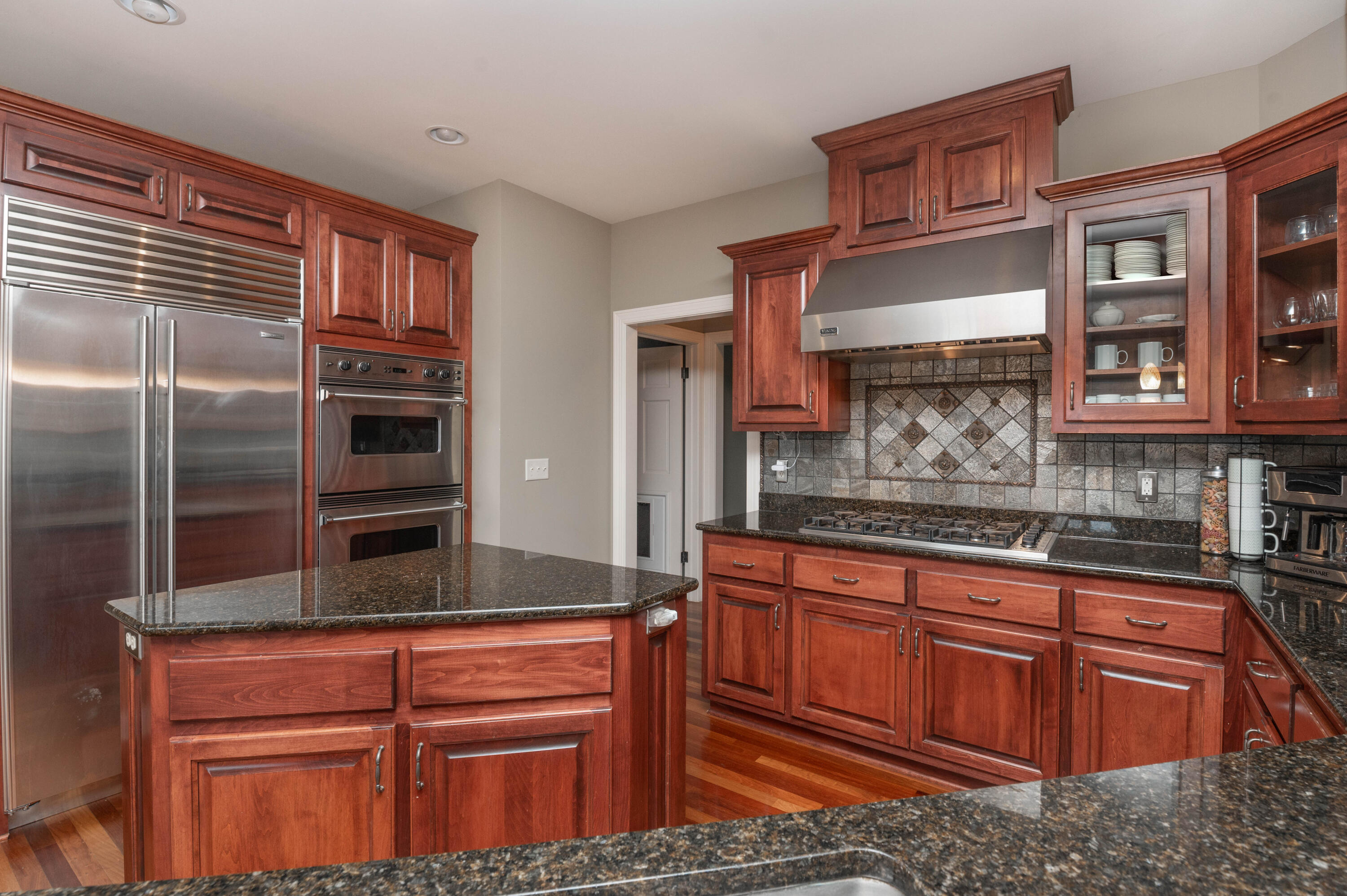 Wisconsin Lake Home for sale (MLS#: 1914017) at 314  Lac La Belle Dr, in Lac La Belle, Wisconsin. (38 of 49)