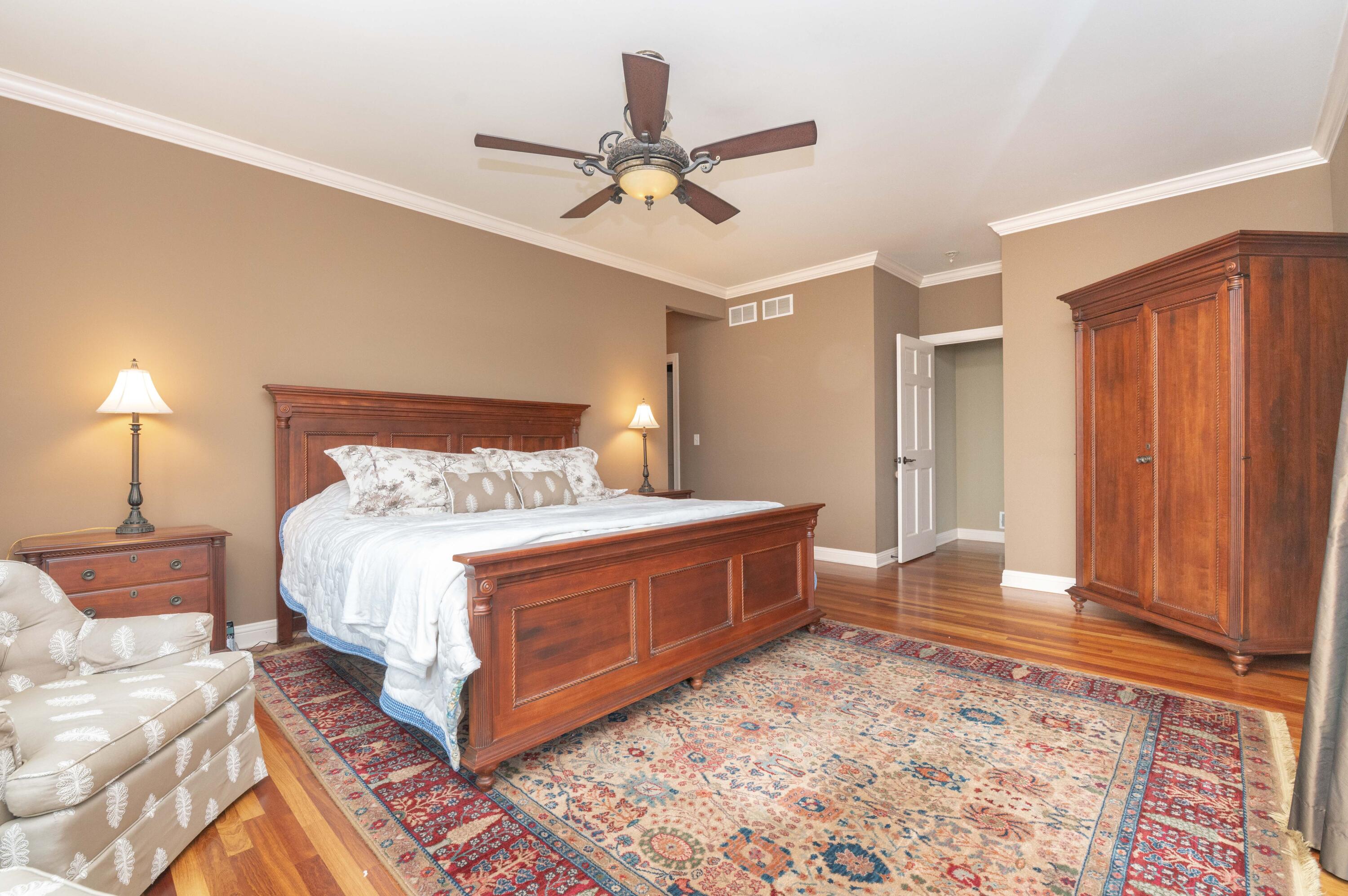 Wisconsin Lake Home for sale (MLS#: 1914017) at 314  Lac La Belle Dr, in Lac La Belle, Wisconsin. (6 of 49)