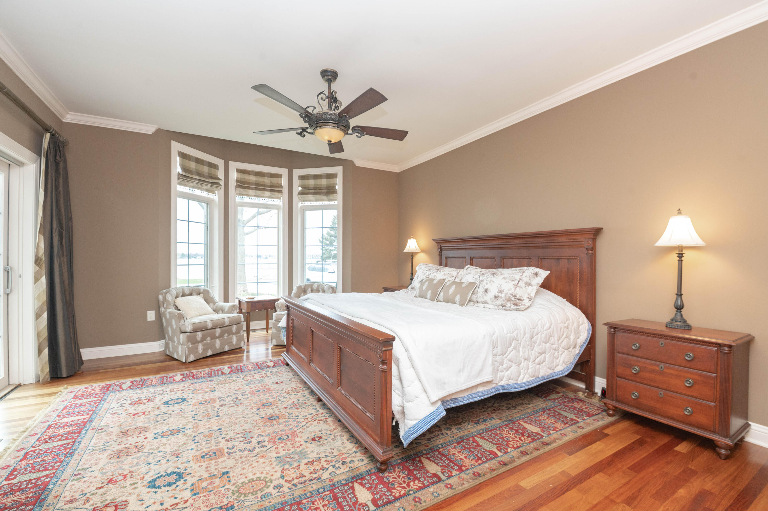 Wisconsin Lake Home for sale (MLS#: 1914017) at 314  Lac La Belle Dr, in Lac La Belle, Wisconsin. (9 of 49)