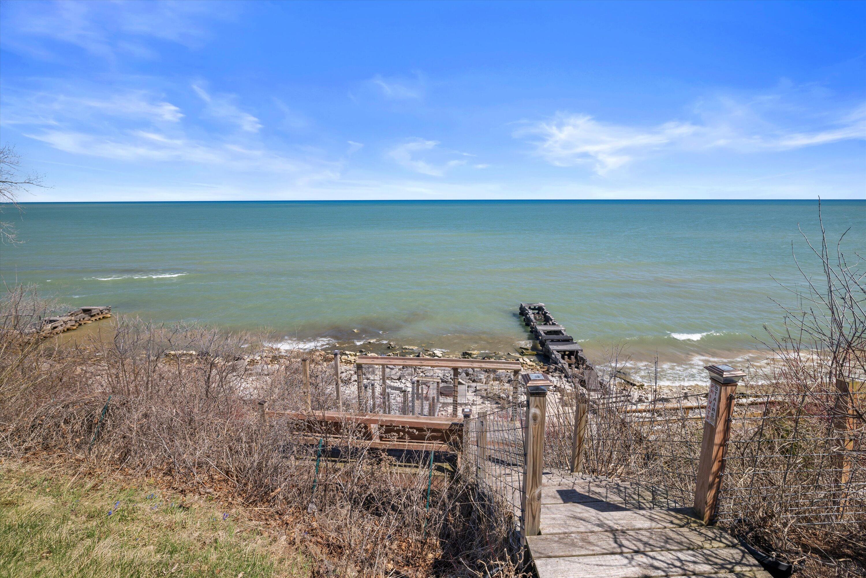Wisconsin Lake Home for sale (MLS#: 1914314) at 2533  Lakeshore Dr, in Sheboygan, Wisconsin. (63 of 75)