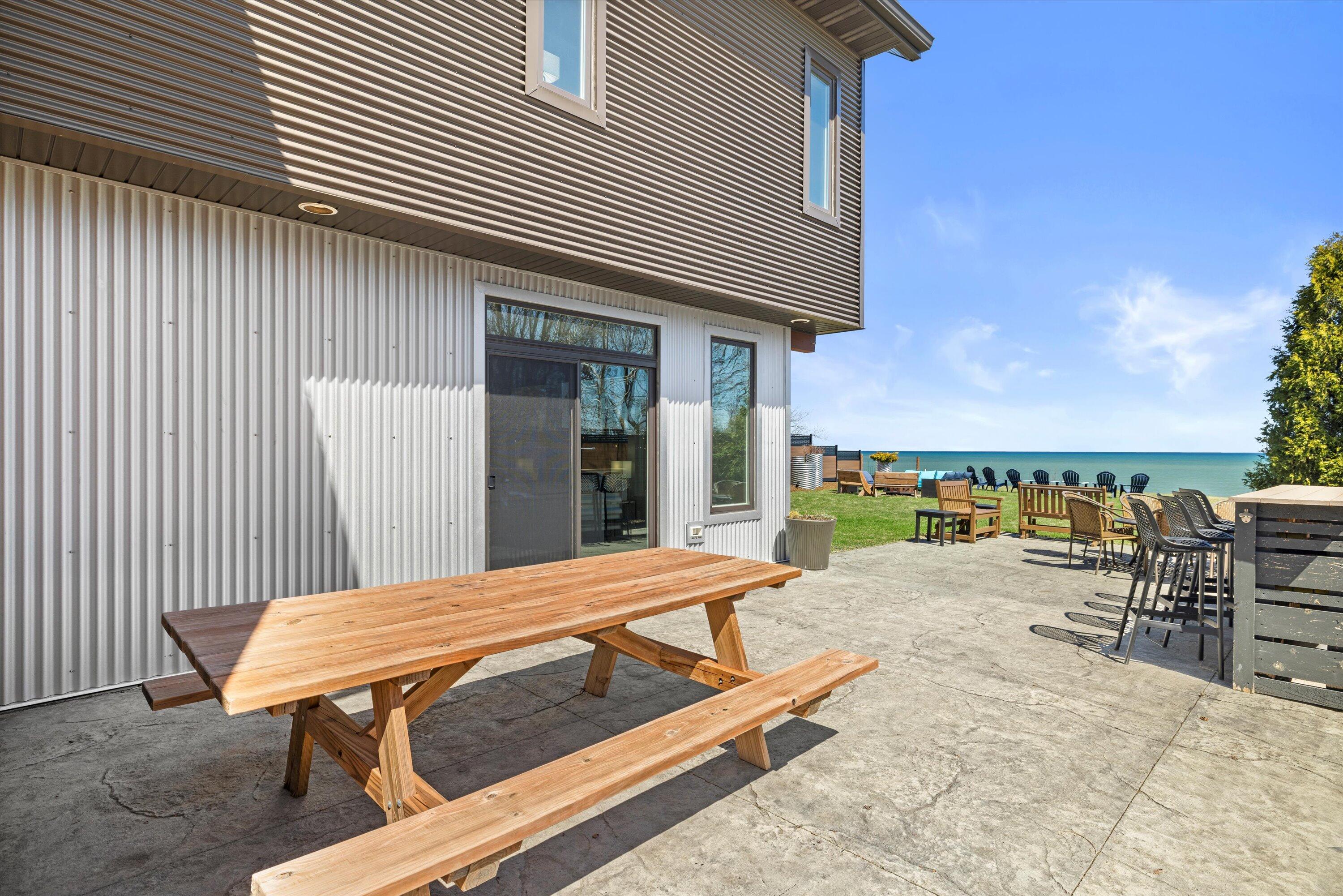 Wisconsin Lake Home for sale (MLS#: 1914314) at 2533  Lakeshore Dr, in Sheboygan, Wisconsin. (71 of 75)