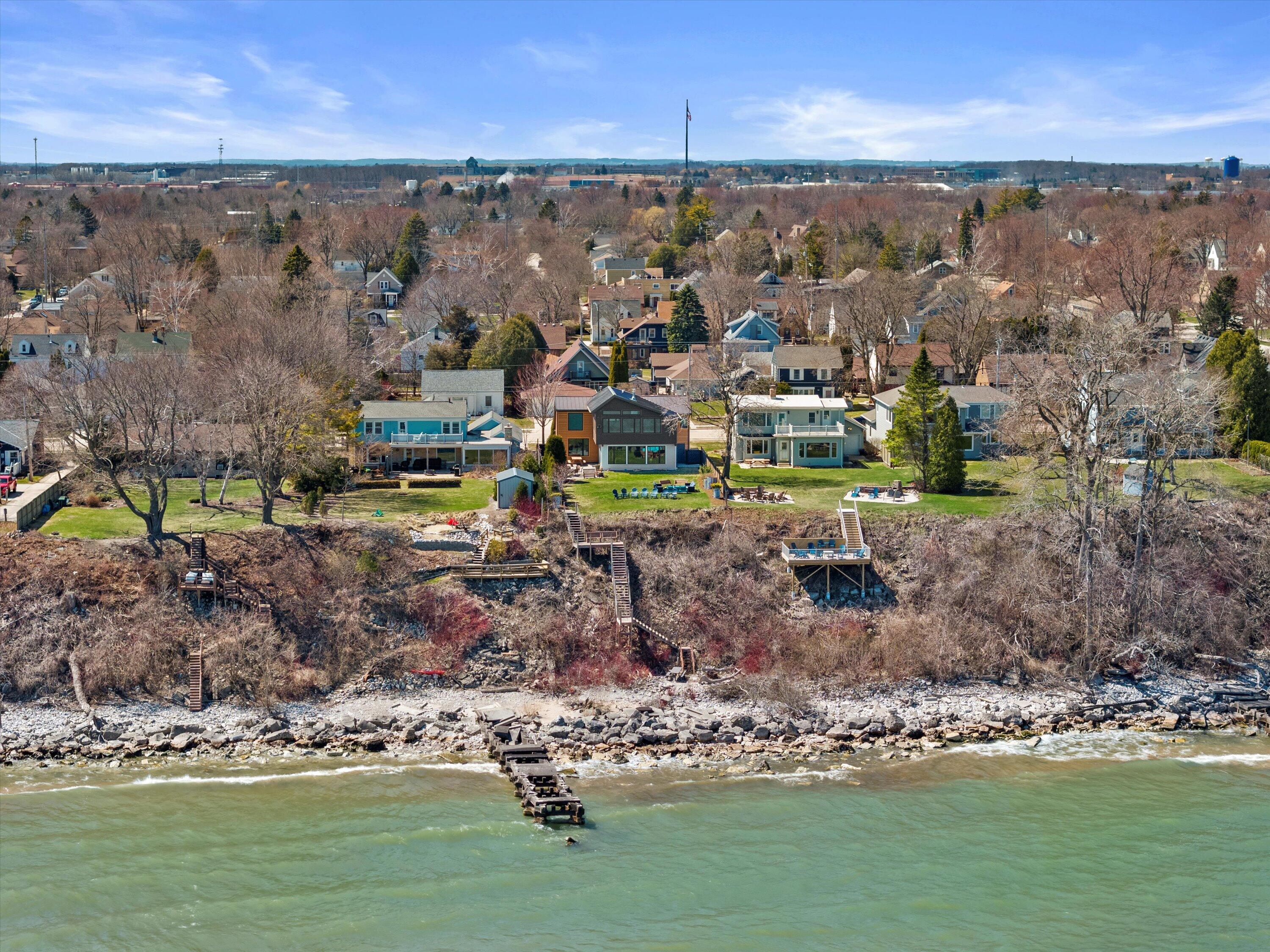 Wisconsin Lake Home for sale (MLS#: 1914314) at 2533  Lakeshore Dr, in Sheboygan, Wisconsin. (73 of 75)