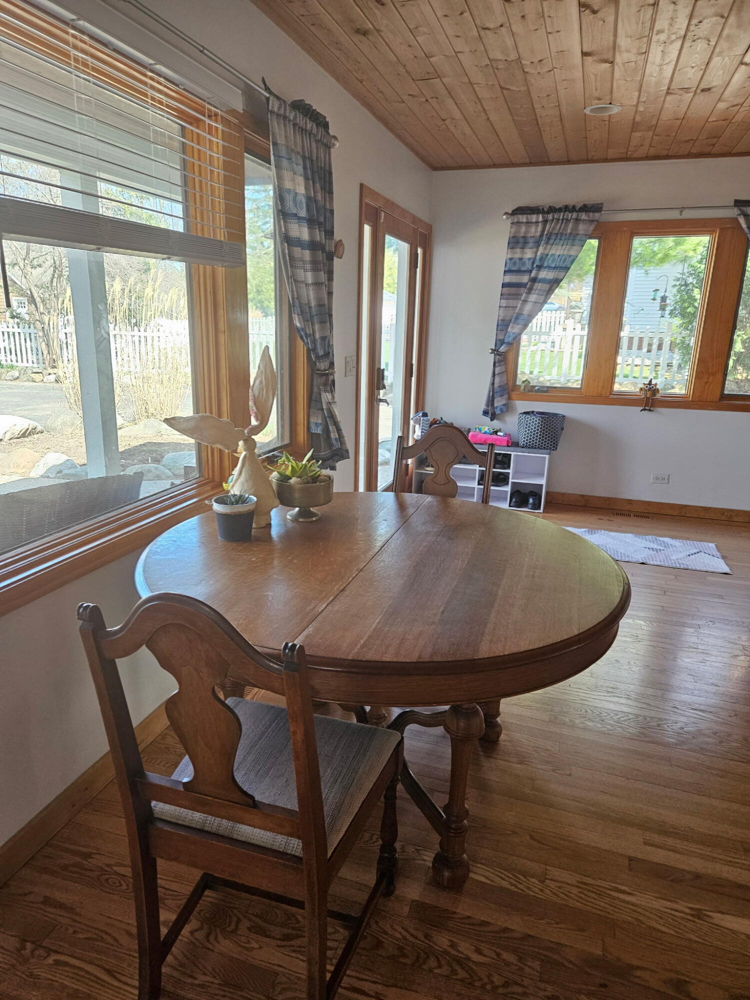 Wisconsin Lake Home for sale (MLS#: 1914647) at 141 W Park Dr, in Twin Lakes, Wisconsin. (2 of 48)