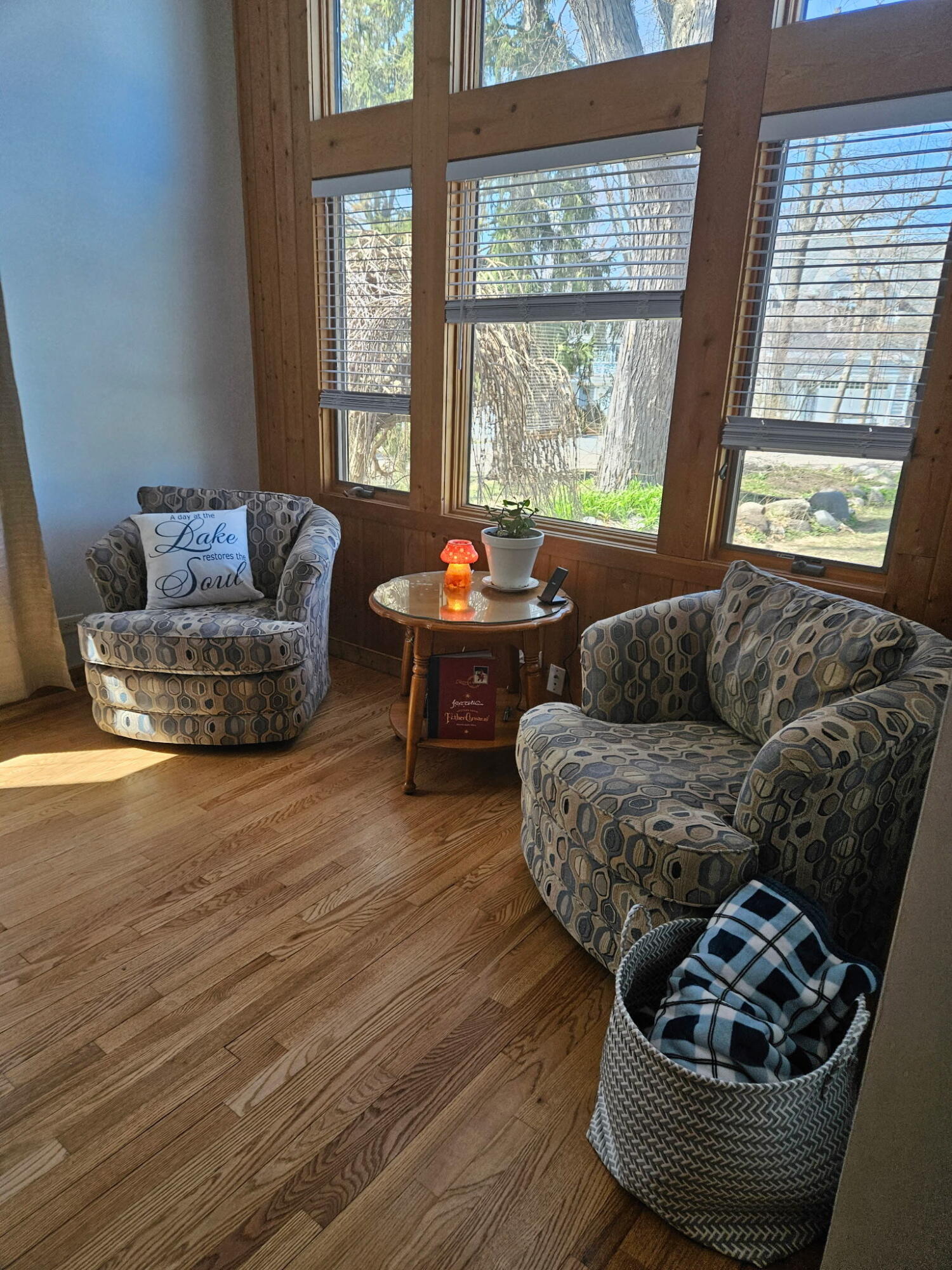 Wisconsin Lake Home for sale (MLS#: 1914647) at 141 W Park Dr, in Twin Lakes, Wisconsin. (5 of 48)